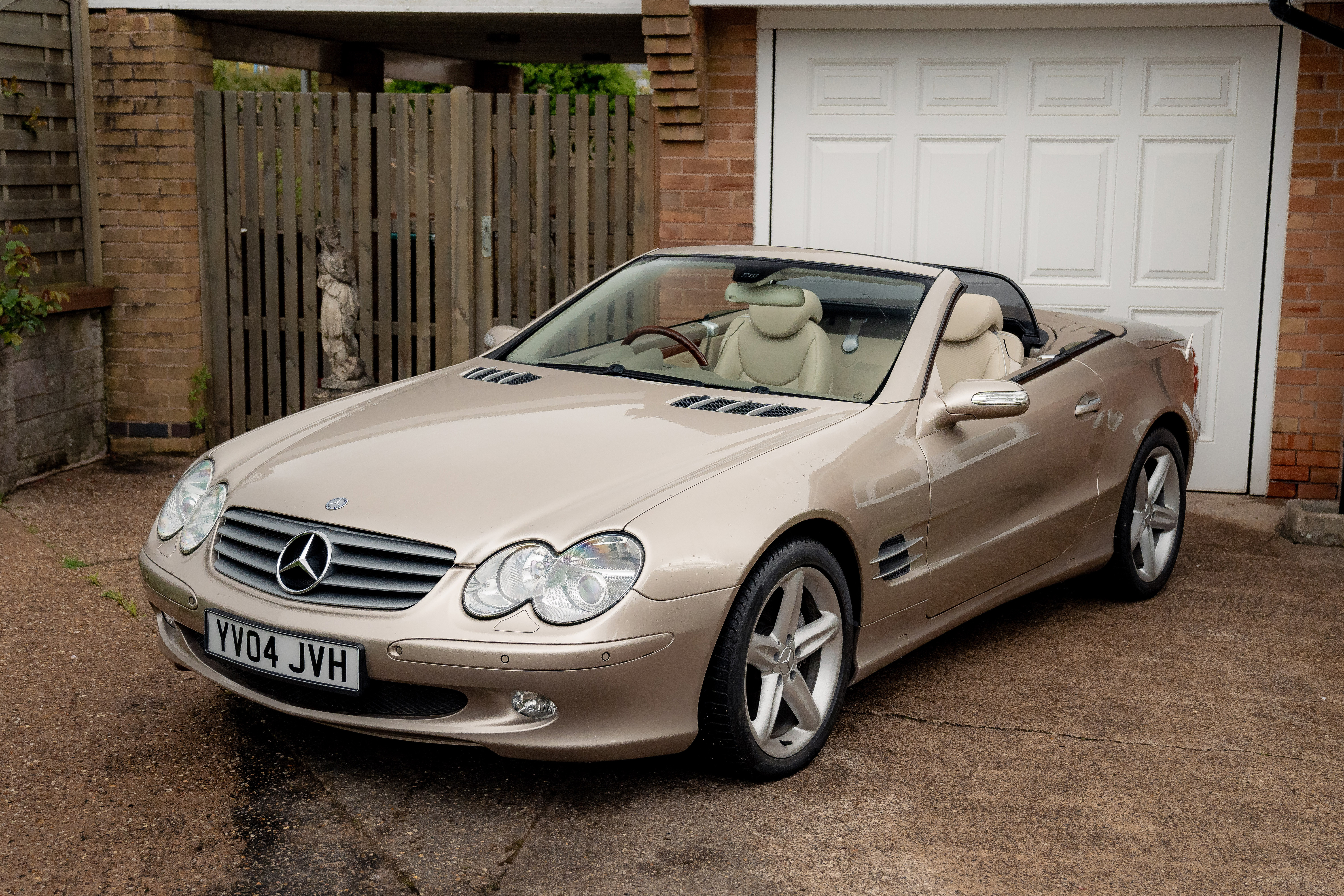 2004 Mercedes-Benz (R230) SL500