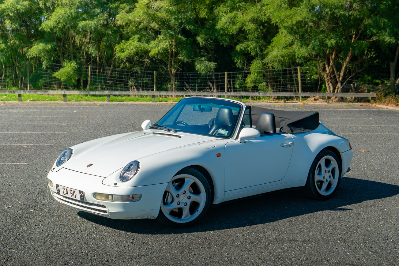 1995 Porsche 911 (993) Carrera 4 Cabriolet - Manual