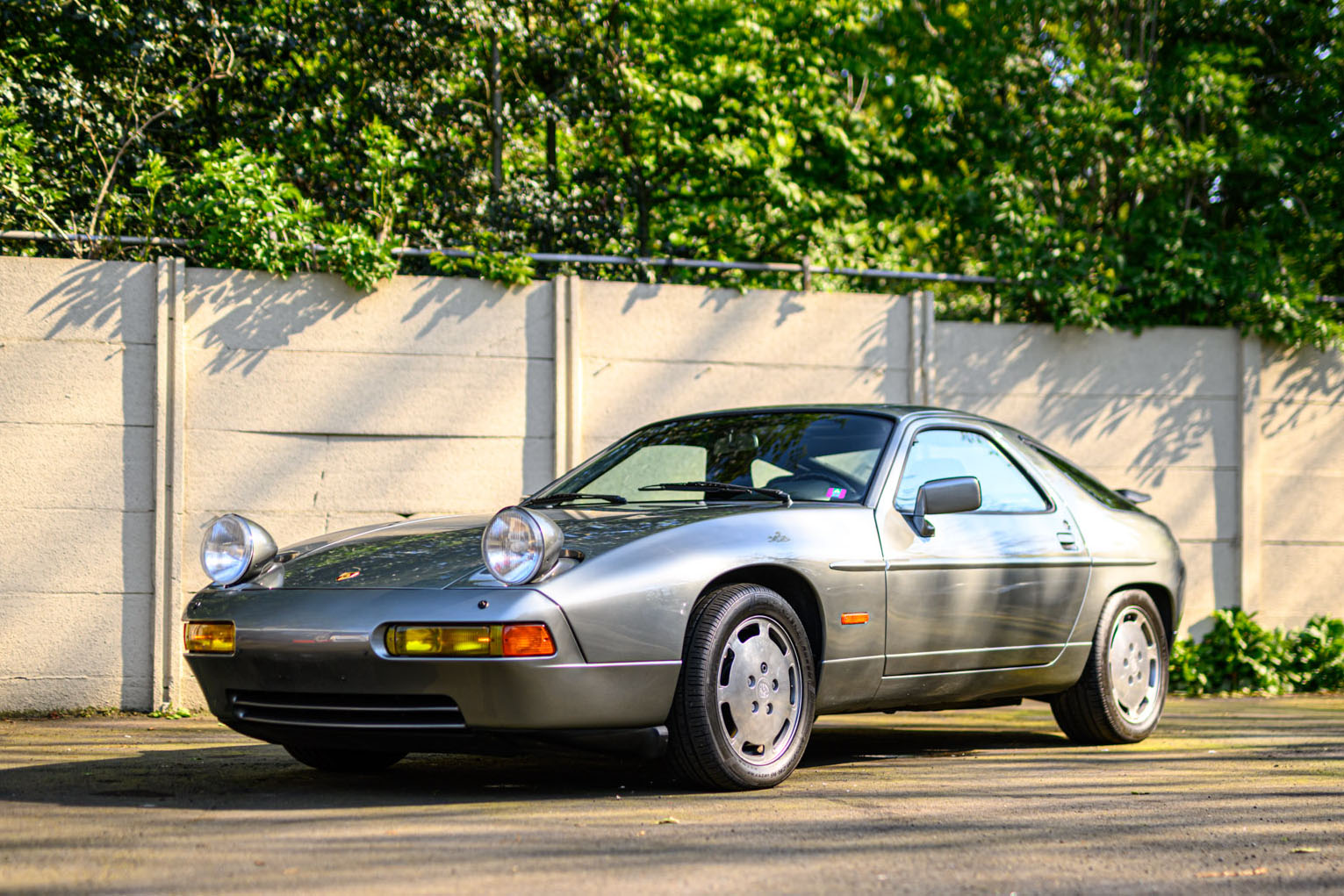 1988 Porsche 928 S4 - Manual