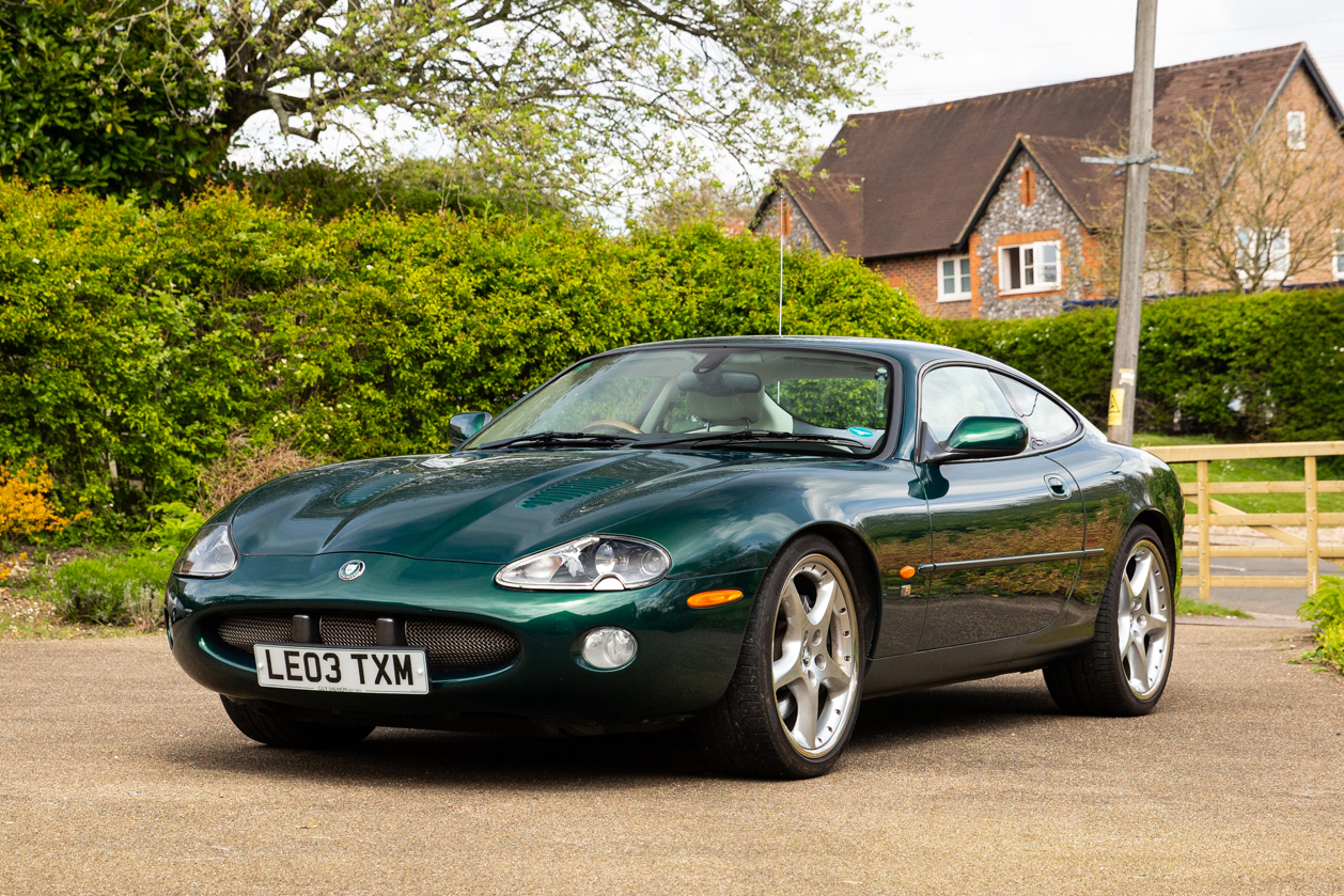 2003 Jaguar XKR 4.2 Coupe