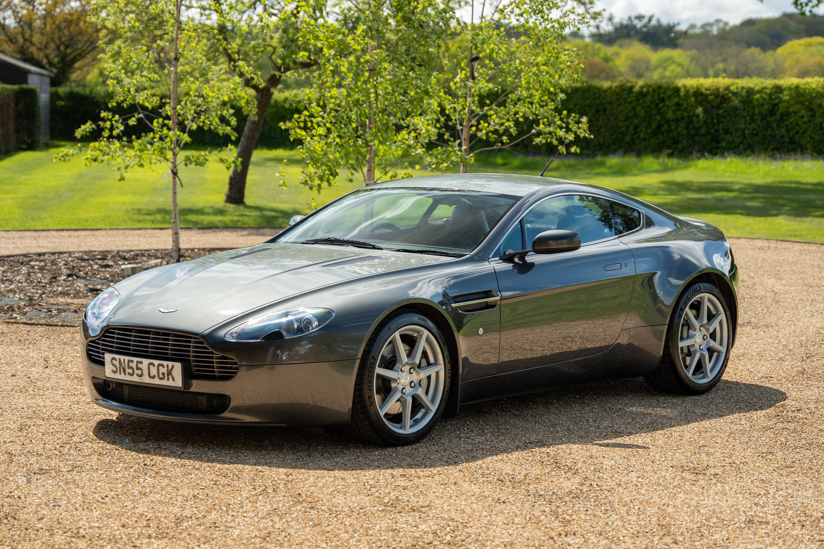 2005 Aston Martin V8 Vantage - Manual