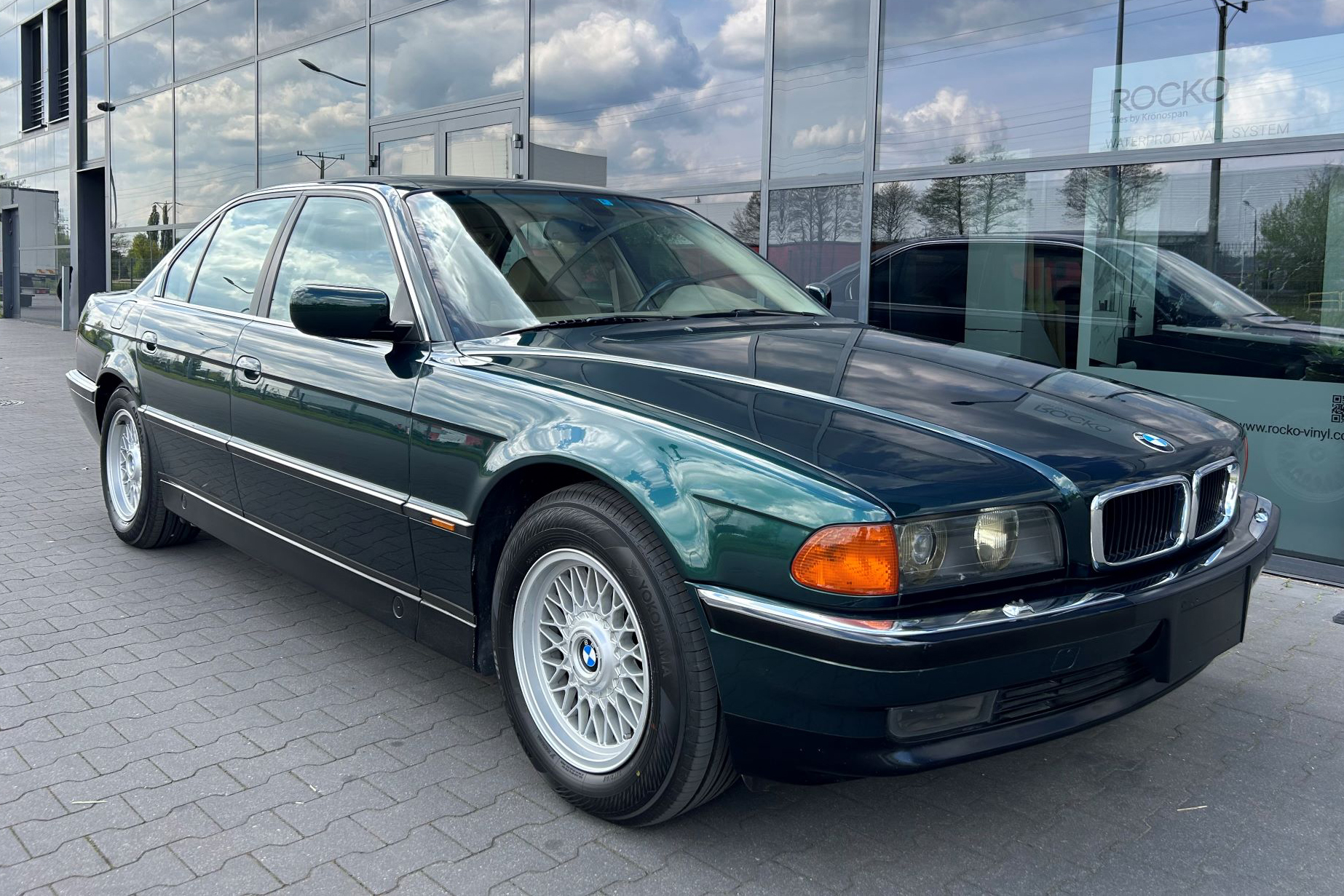 1998 BMW (E38) 740i