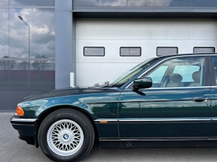1998 BMW (E38) 740i