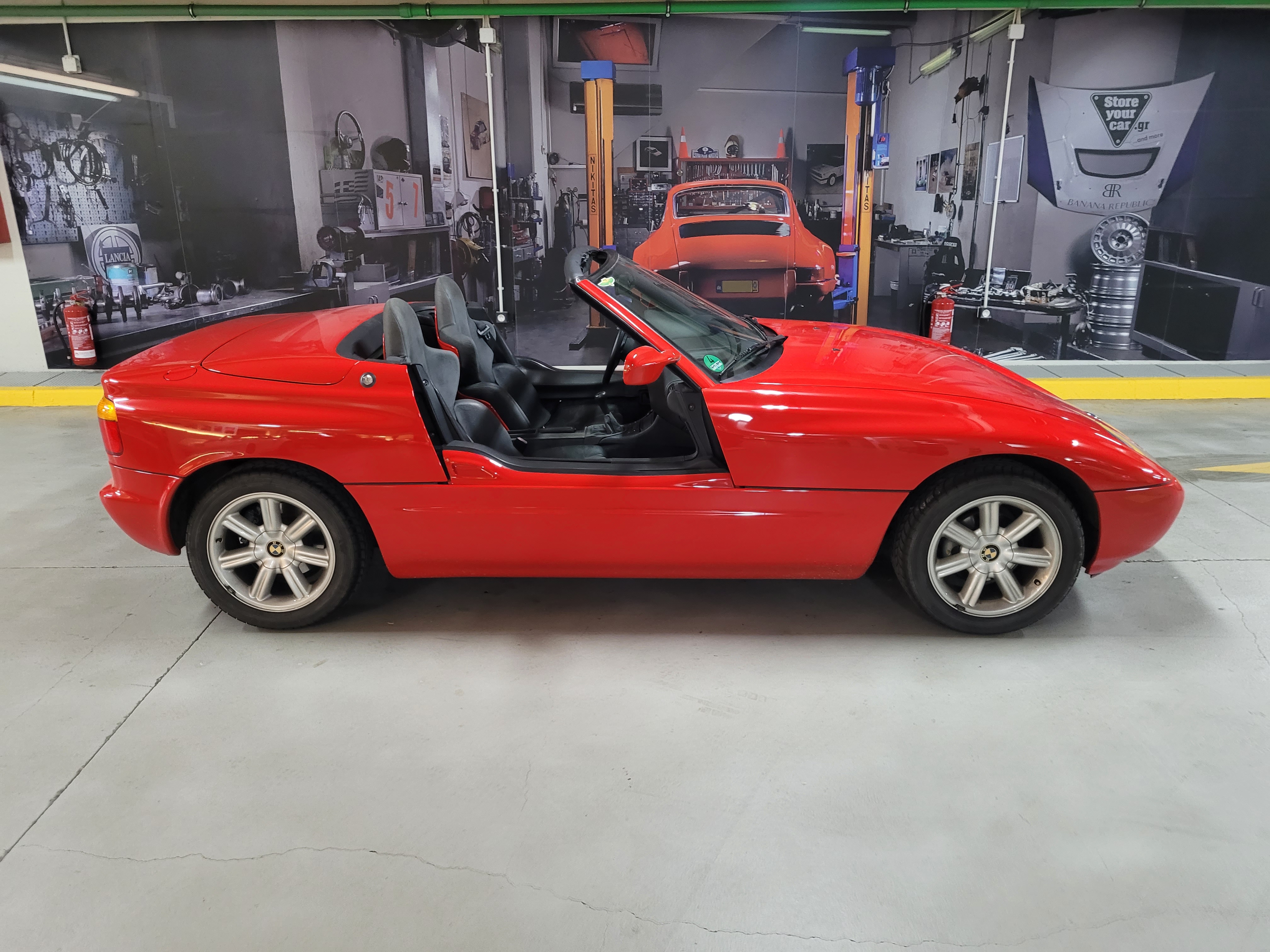 1991 BMW Z1 - 6,700 Km for sale by classified listing