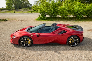 2022 Ferrari SF90 Spider - 1,053 Miles 