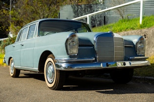1960 Mercedes-Benz (W111) 220 S