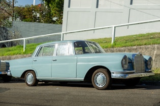 1966 Mercedes-Benz (W111) 220 SE - Project 
