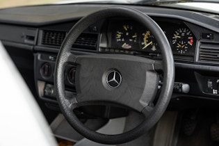1986 Mercedes-Benz (W201) 190E