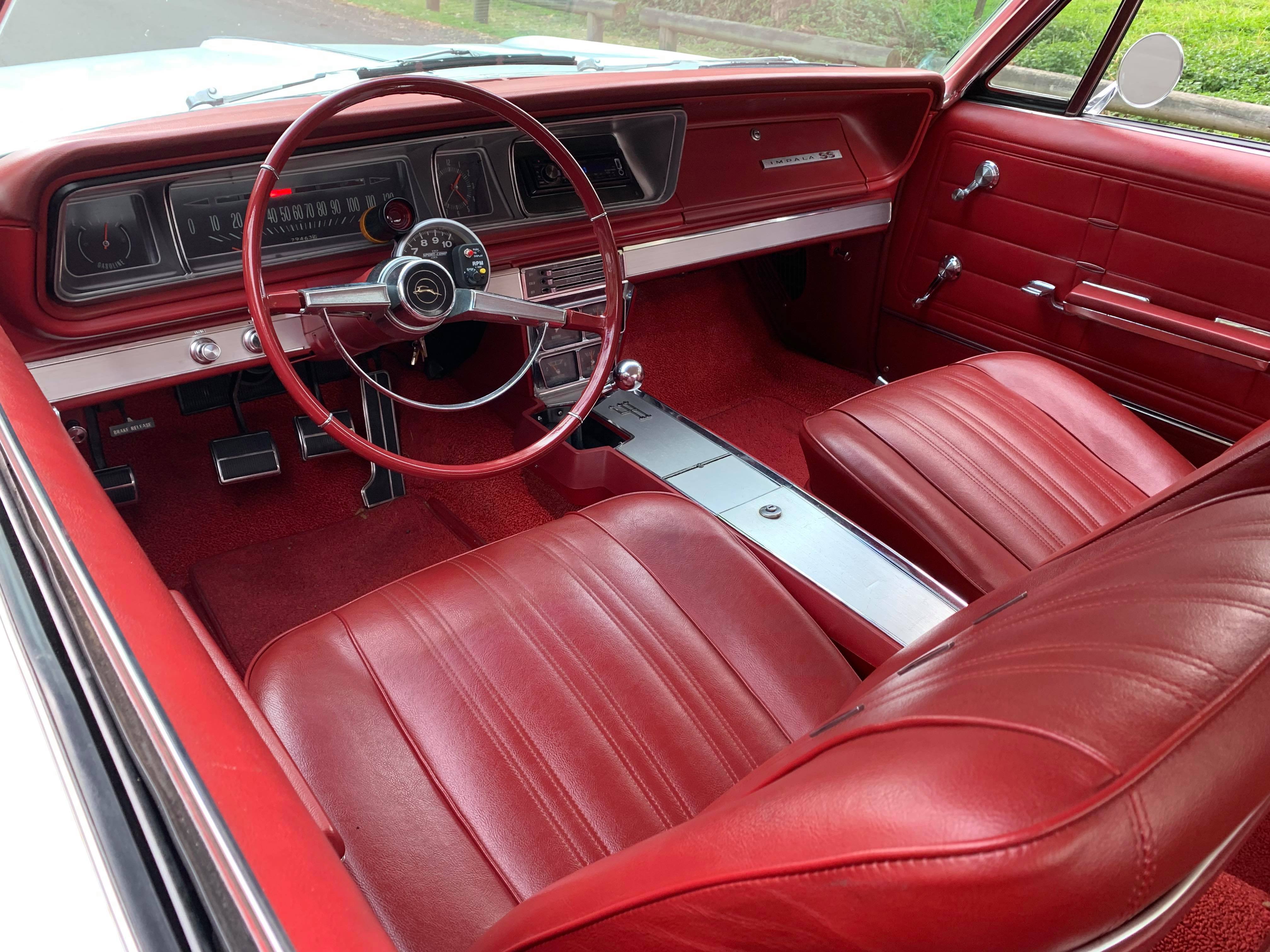 1966 Chevrolet Impala SS V-8 427 ci. 390 hp. automatic 3 speed., image size:1263x947