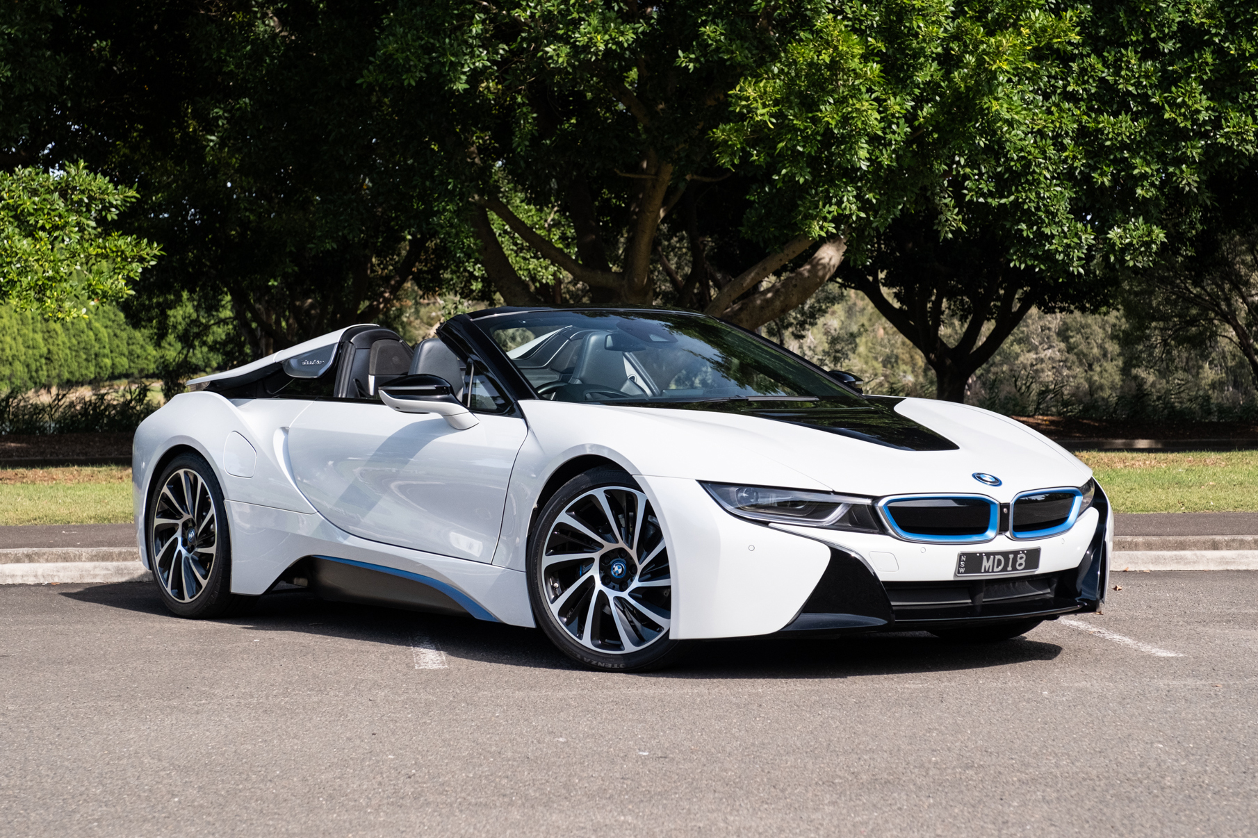 2018 BMW i8 Roadster