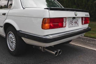 1986 BMW (E30) 325i