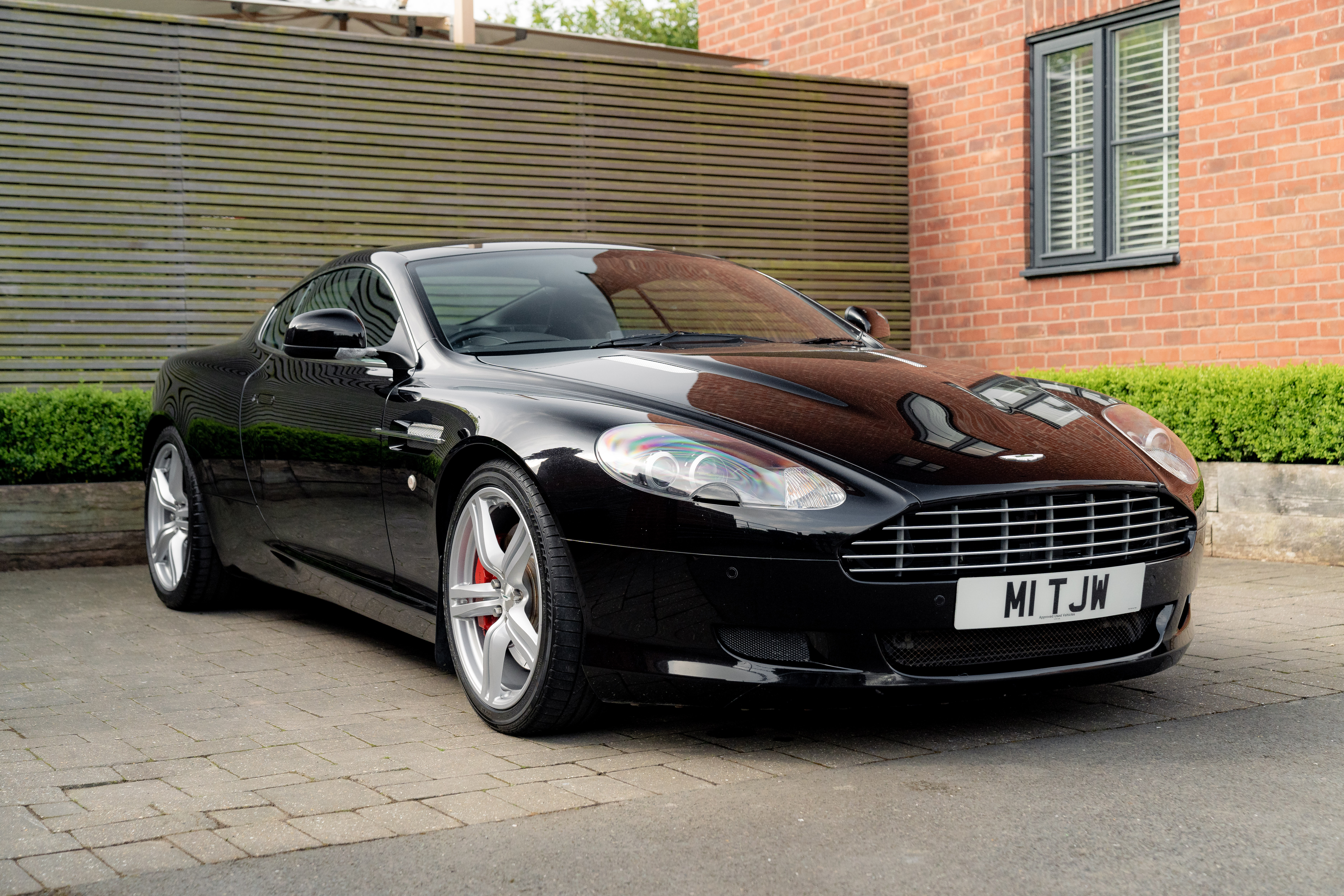 2010 Aston Martin DB9