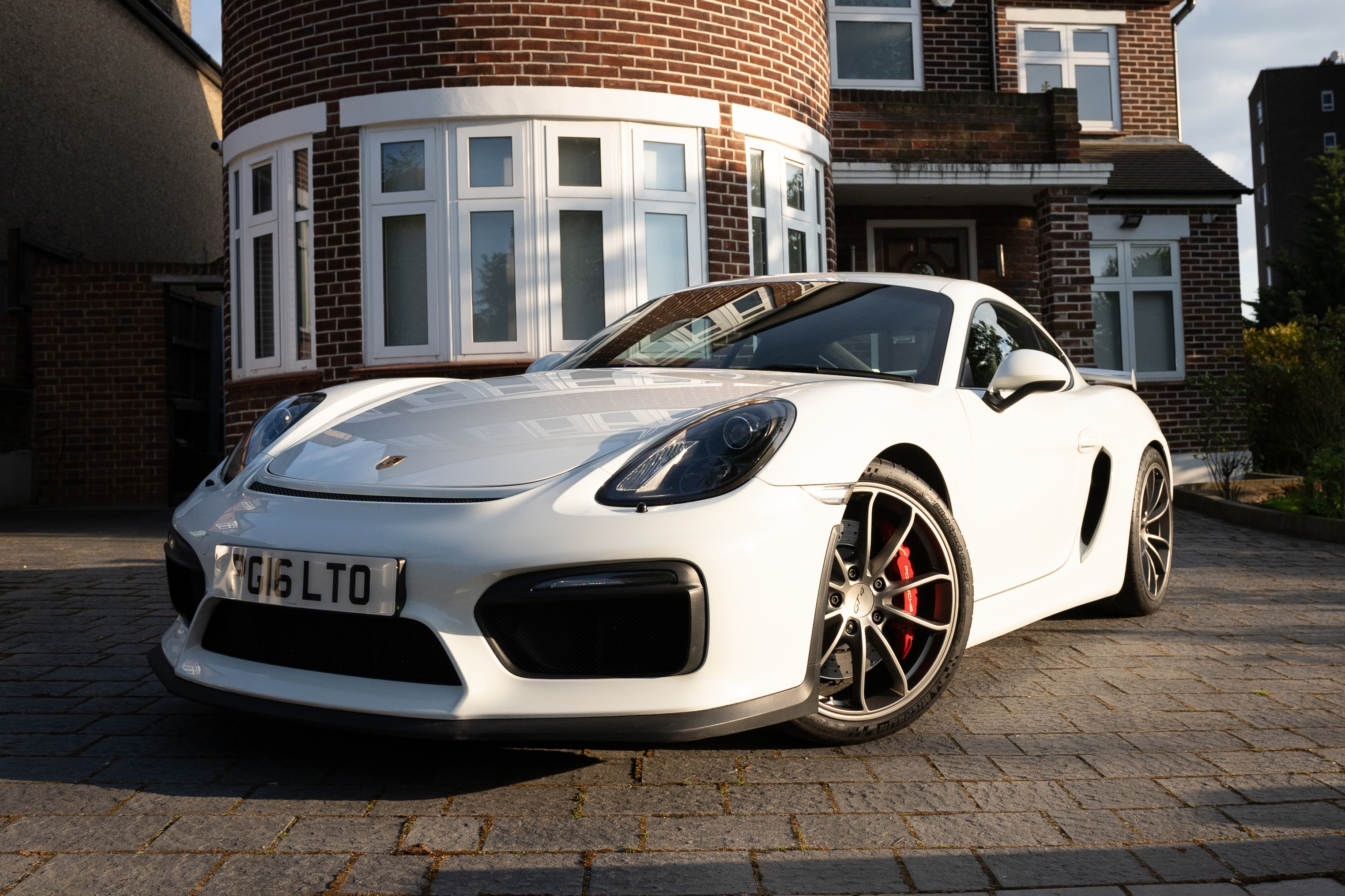 2016 Porsche (981) Cayman GT4