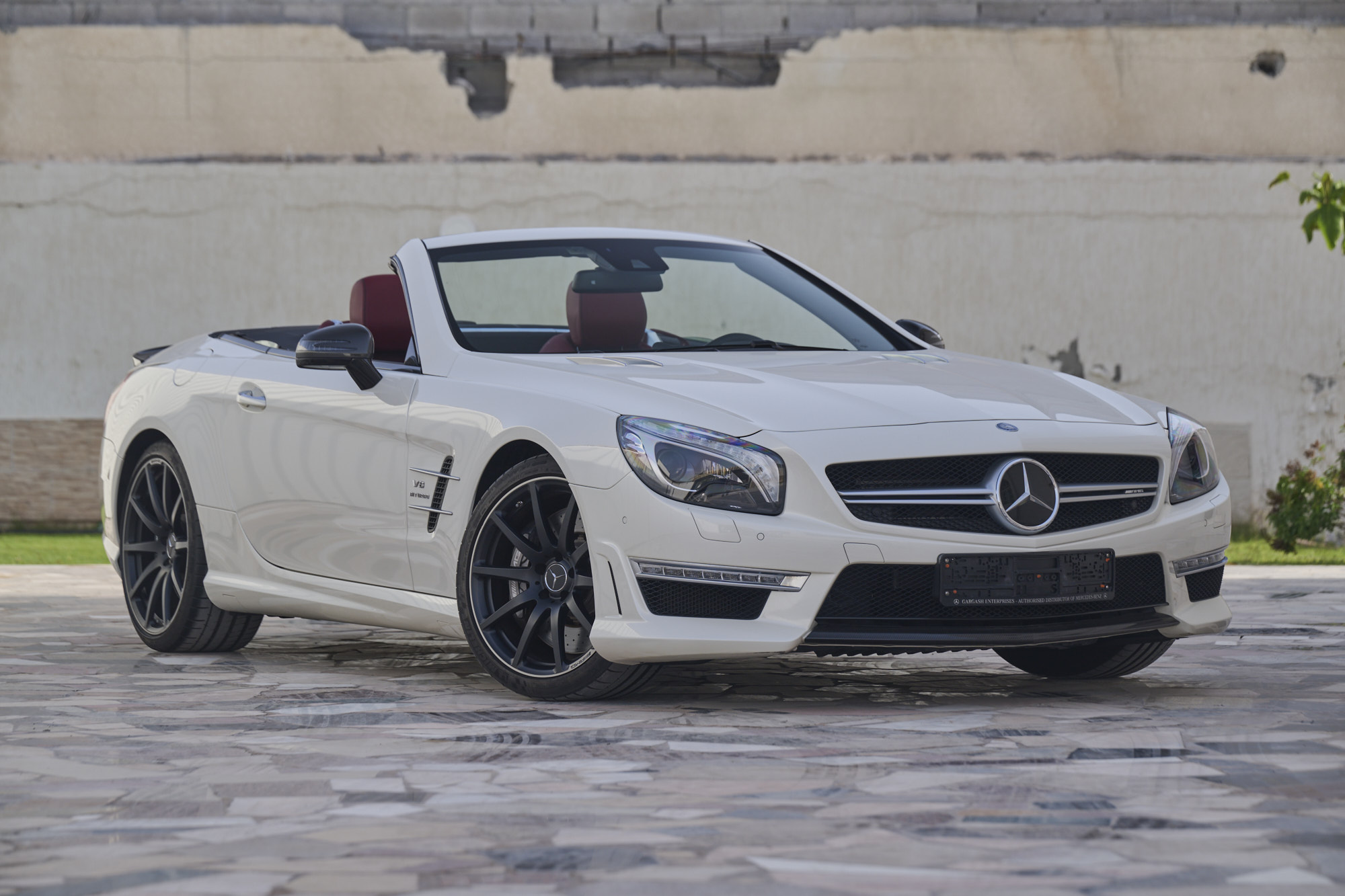 2015 Mercedes-Benz (R231) SL63 AMG - 17,934 Km