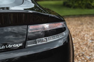 2010 Aston Martin V12 Vantage – Manual 
