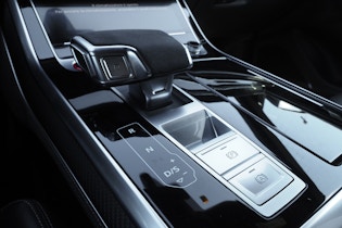 2020 Audi RSQ8 - VAT Q 