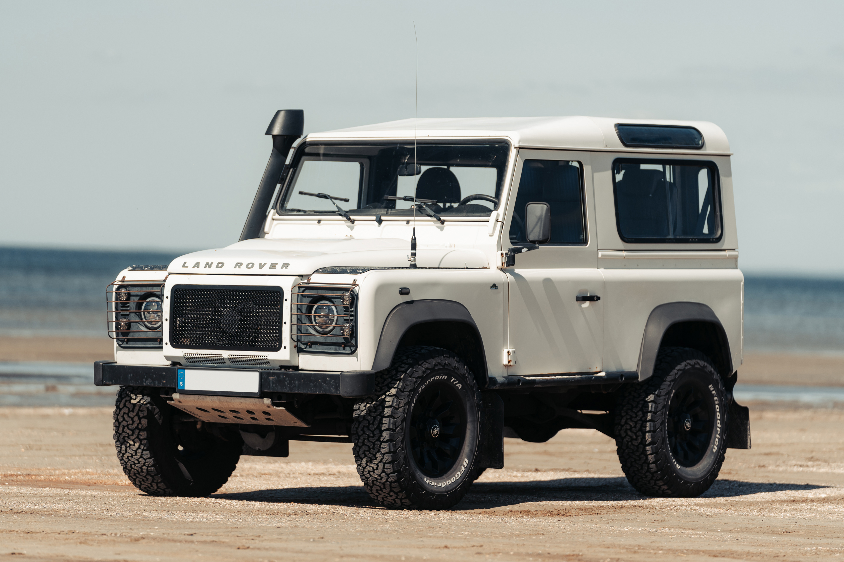 2009 Land Rover Defender 90 Station Wagon