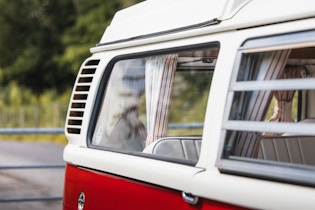 1974 Volkswagen T2 Late Bay Campervan