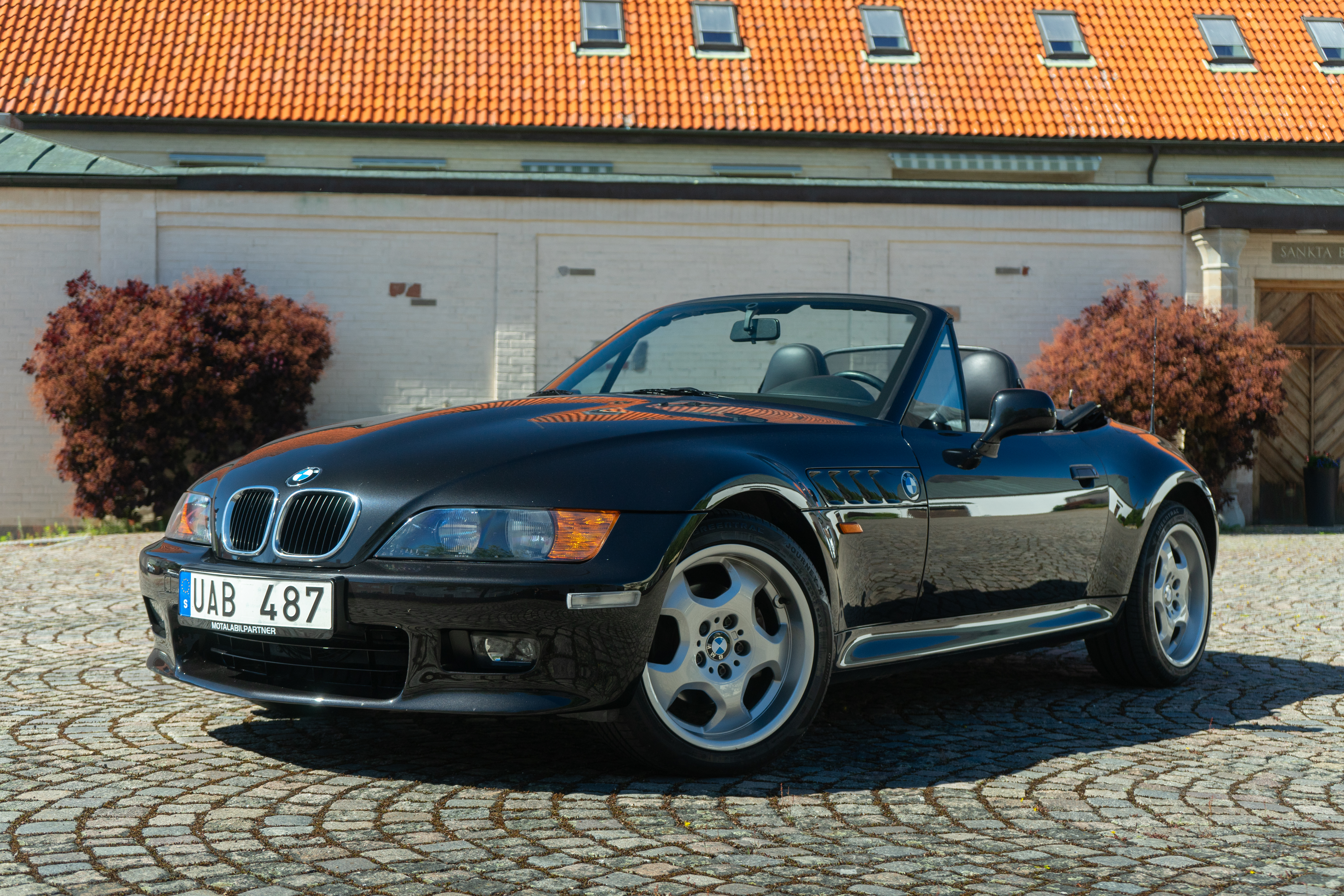 1999 BMW Z3 2.8i - 41,845 Km