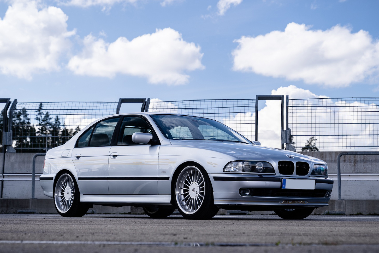 1997 BMW Alpina (E39) B10 V8