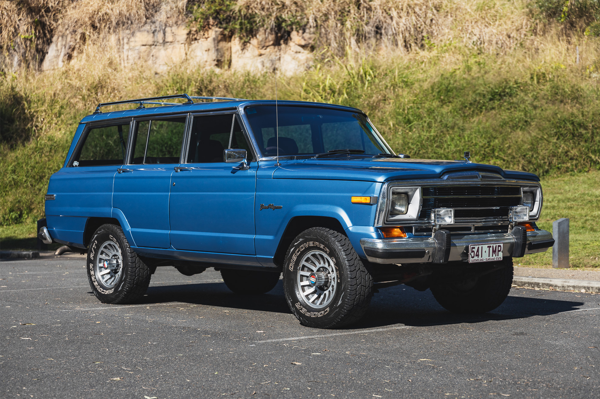 1989 Jeep Grand Wagoneer