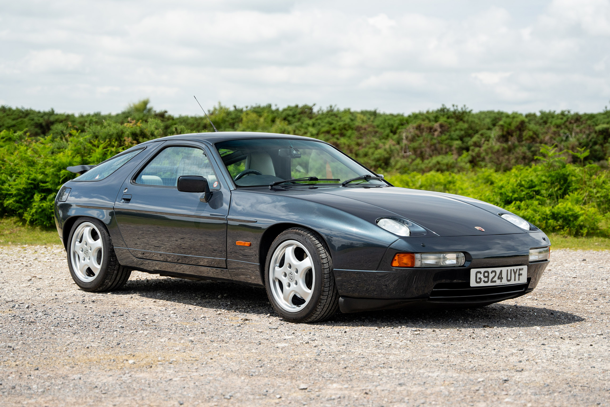 1989 Porsche 928 S4