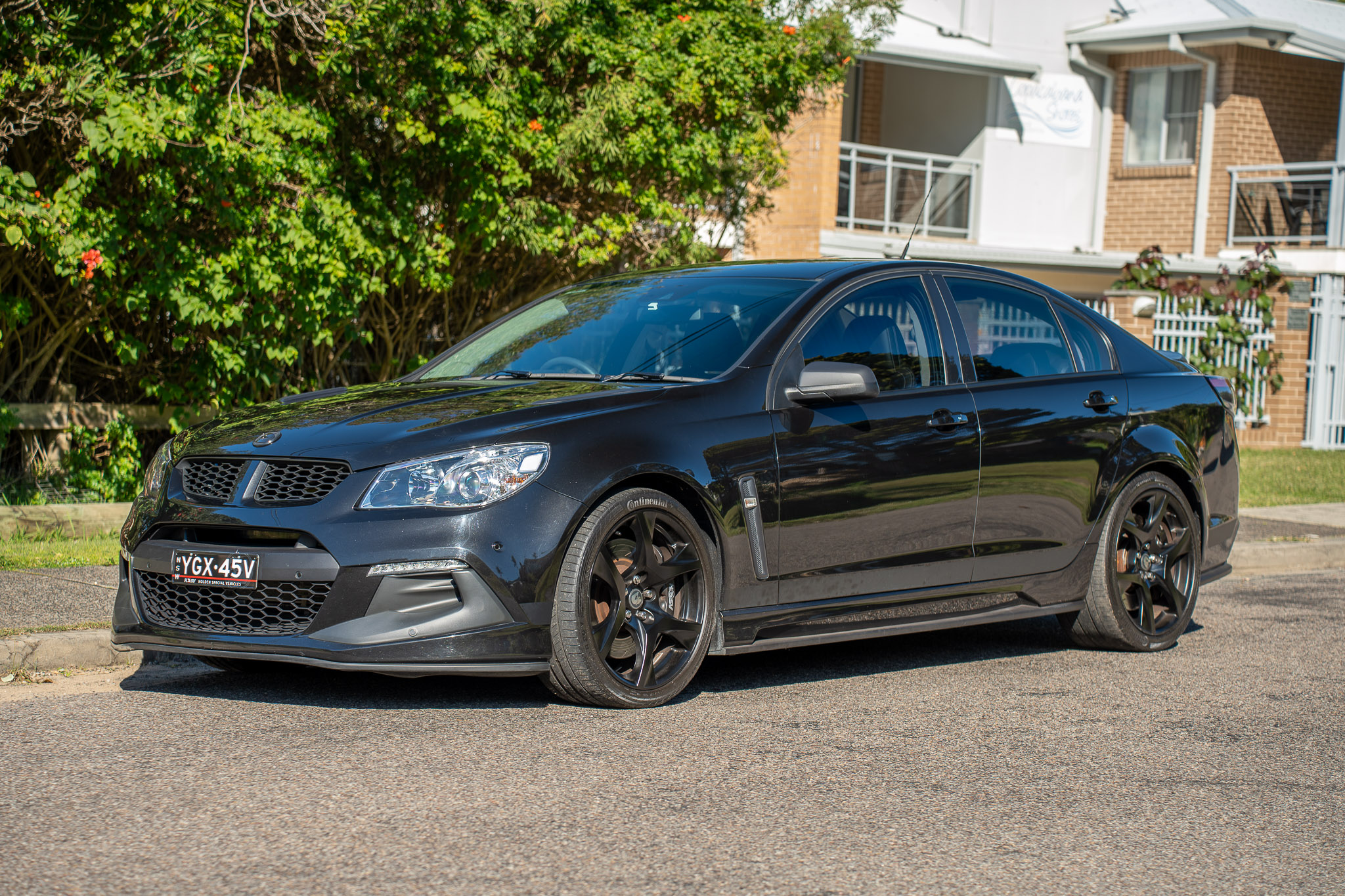 2016 Holden HSV Clubsport R8 SV Black