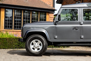 2015 Land Rover Defender 110 XS Station Wagon - 5,737 Miles