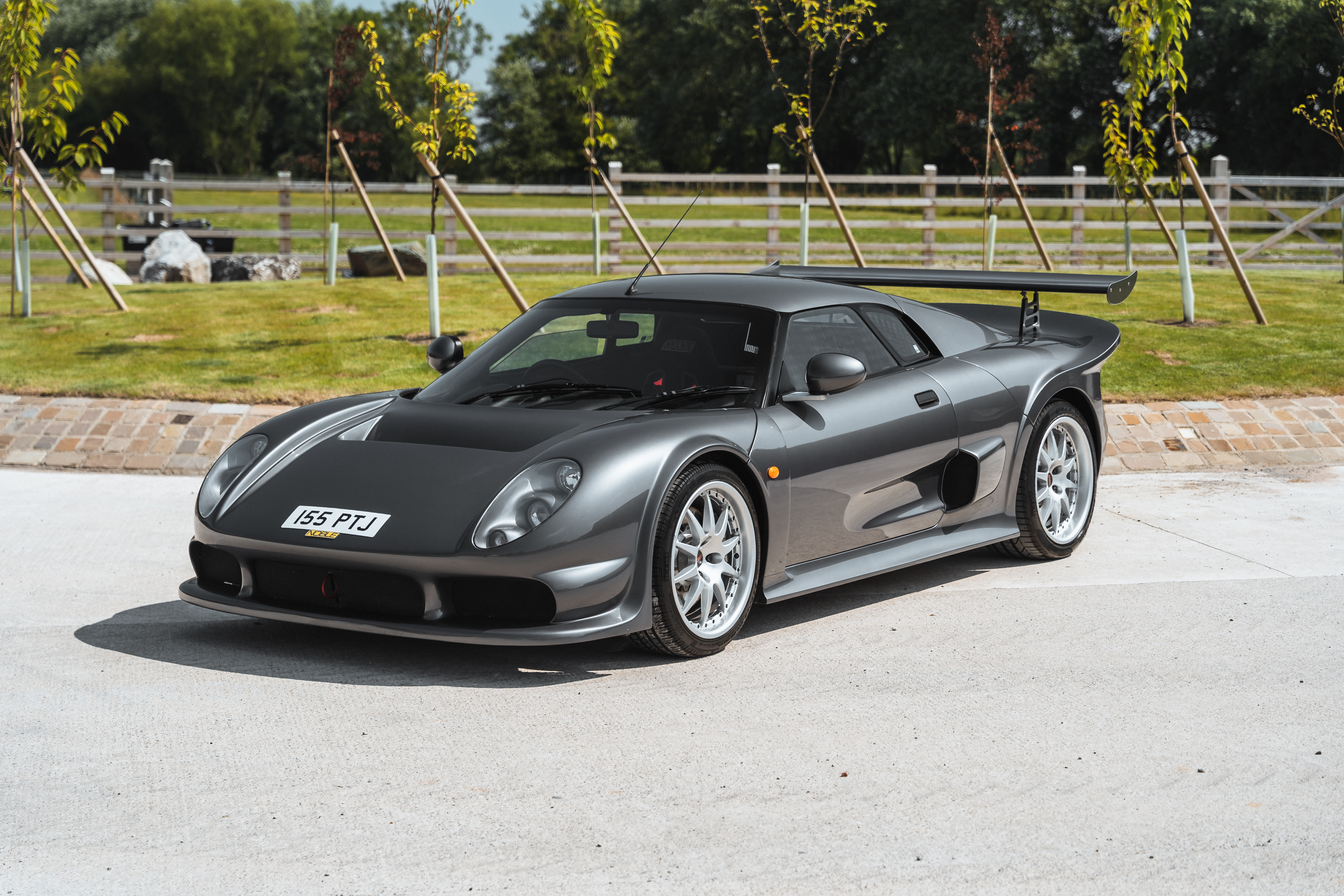 2005 Noble M400