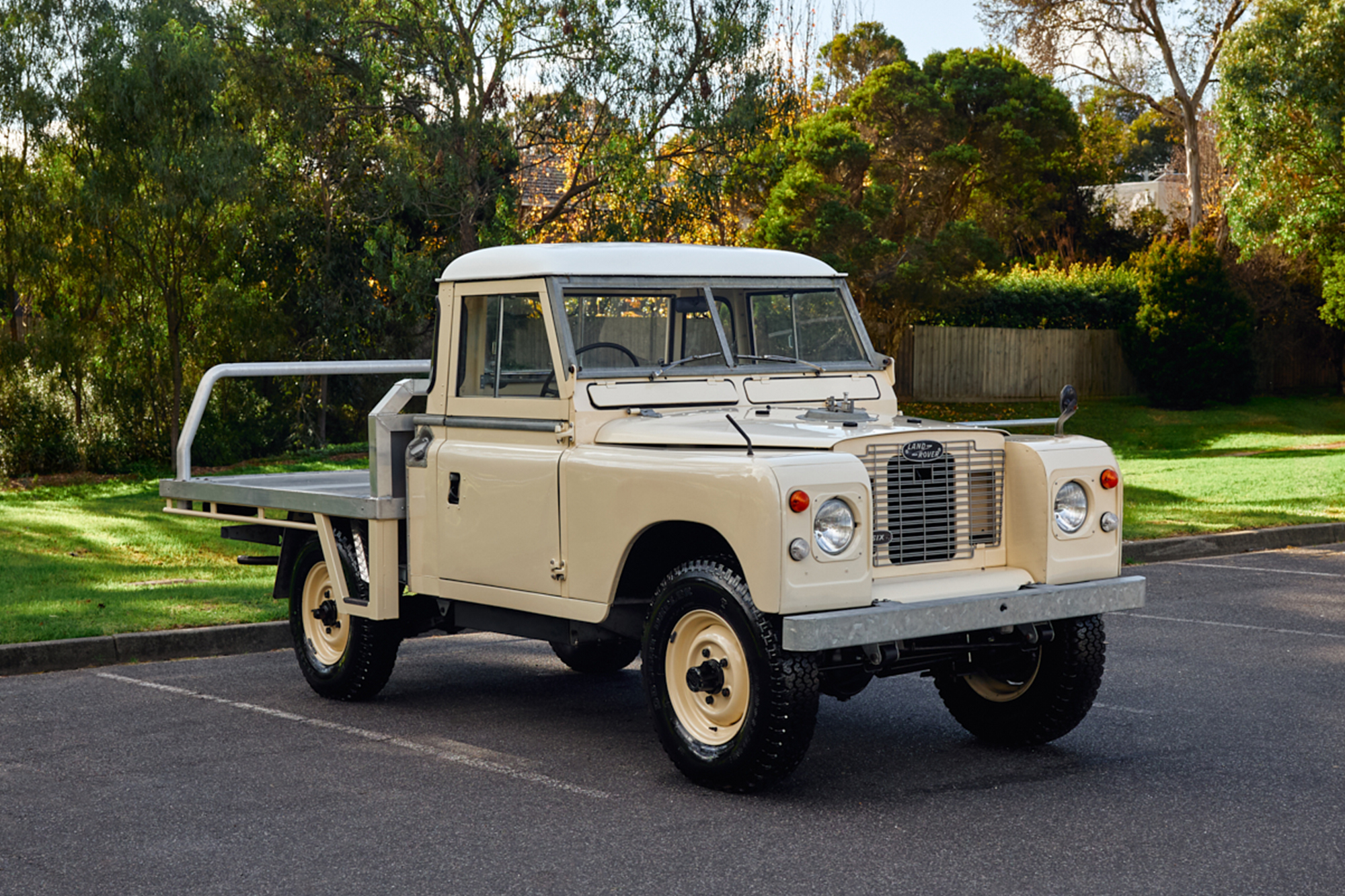 1971 Land Rover Series IIA 109"