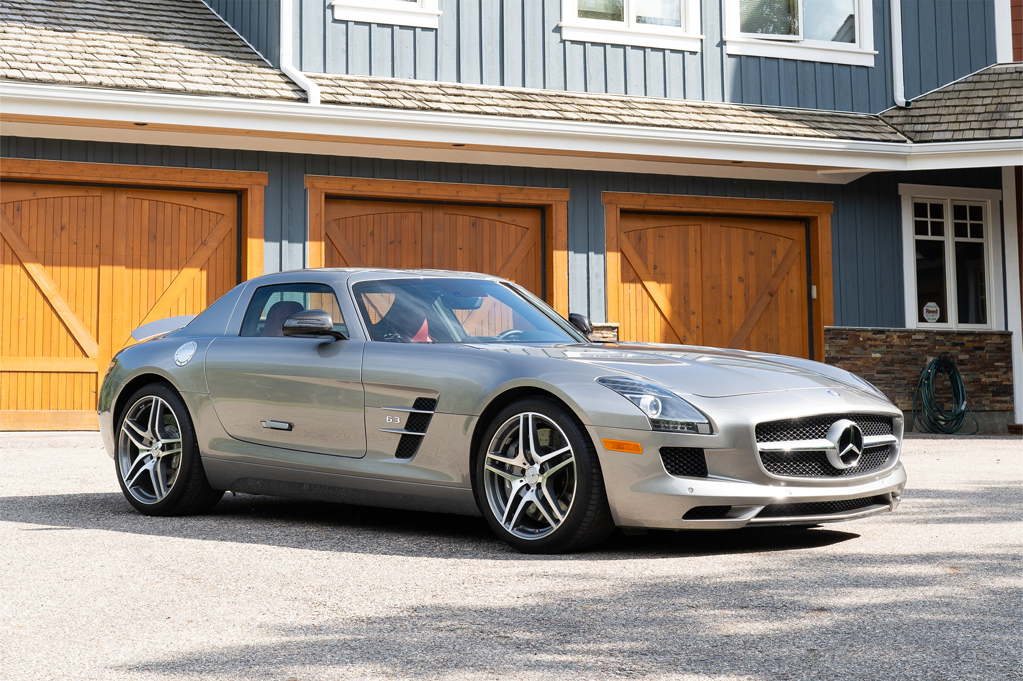 2011 Mercedes-Benz SLS AMG - 16,038 Km