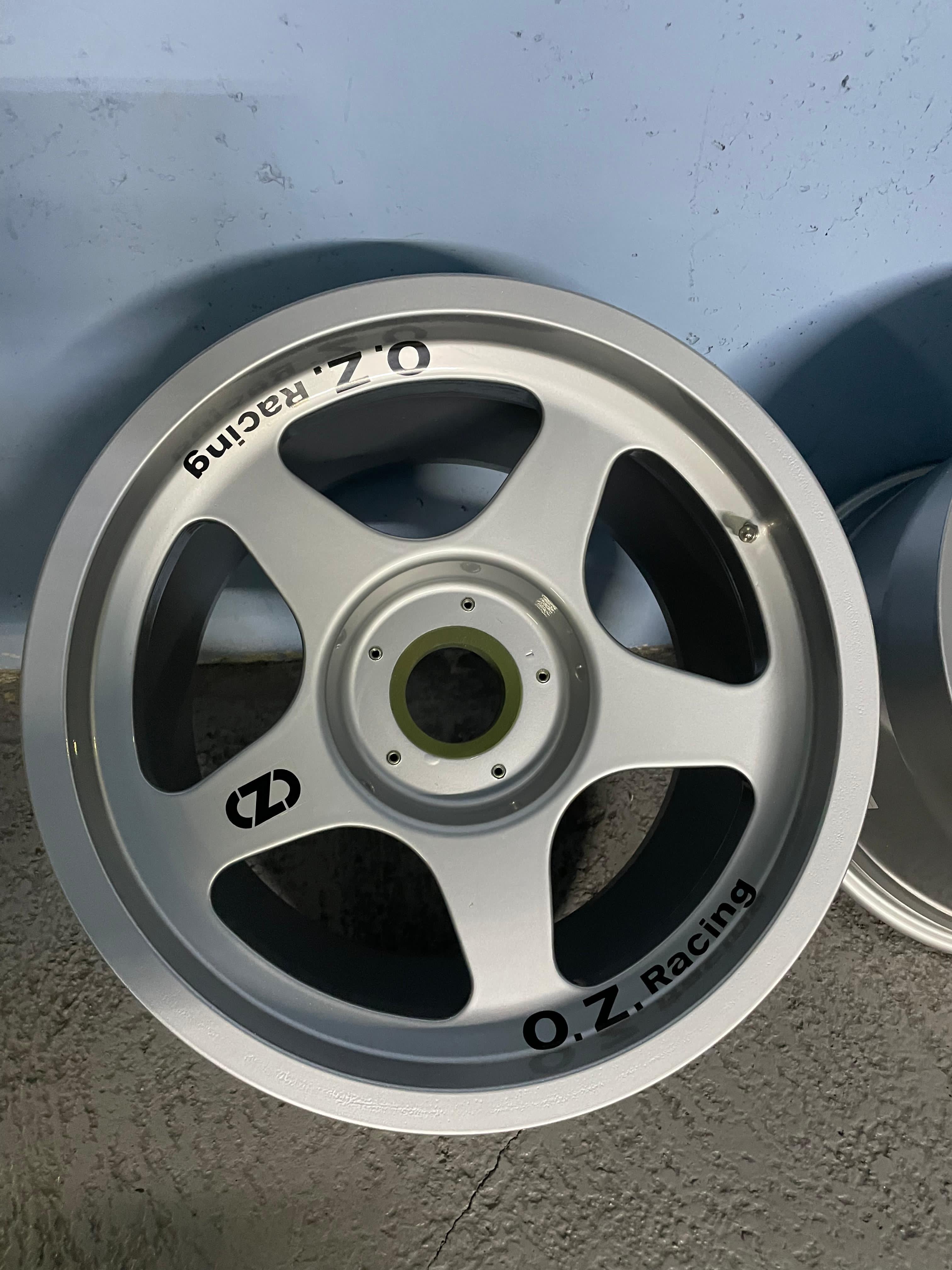 Set of Ferrari F40 OZ Racing Wheels for sale by auction in France, France