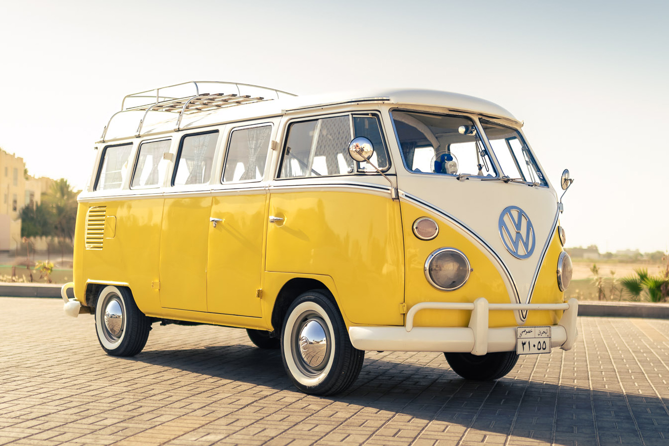 1975 Volkswagen Type 2 (T1) 15-Window Splitscreen Campervan