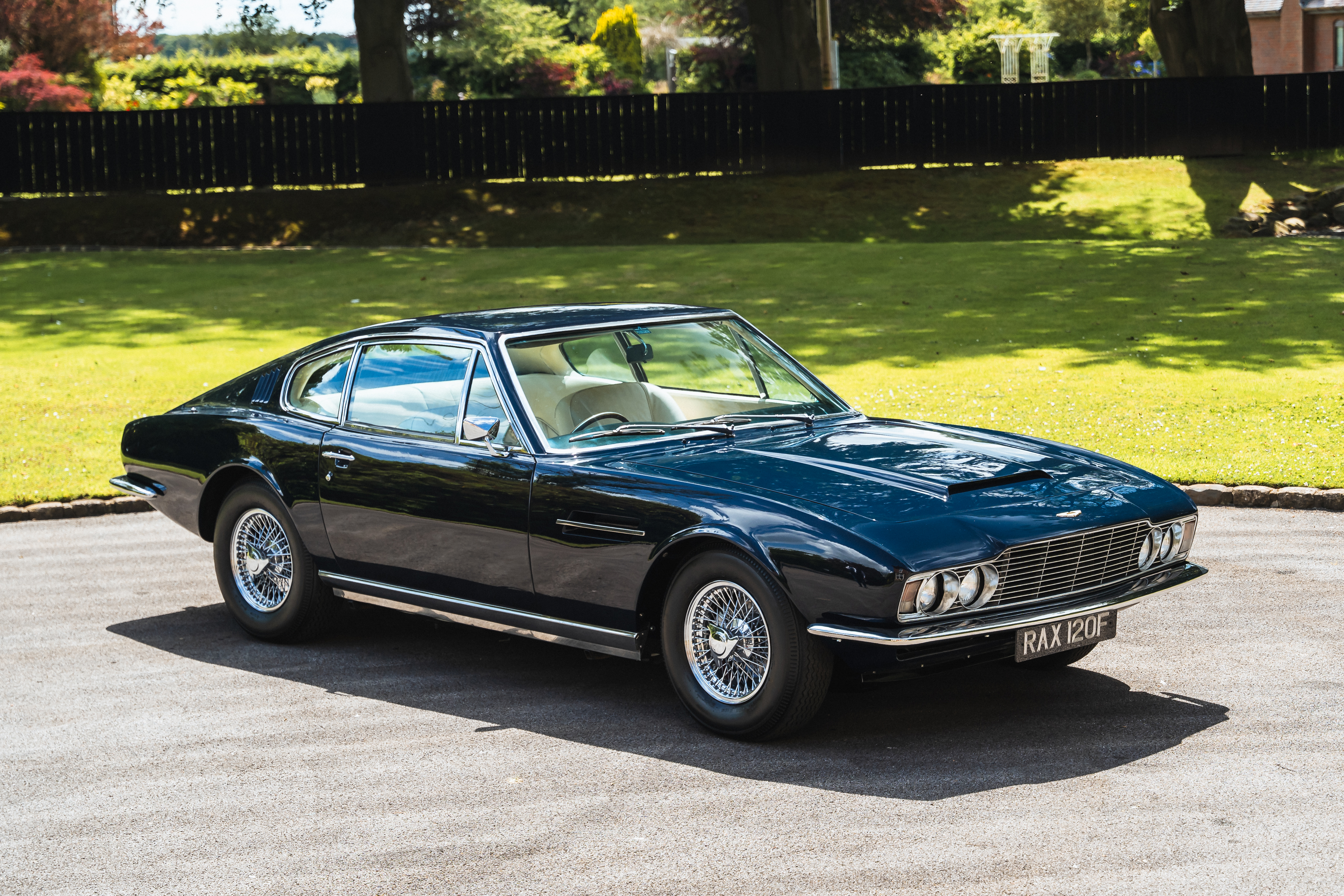 1968 Aston Martin DBS - Manual