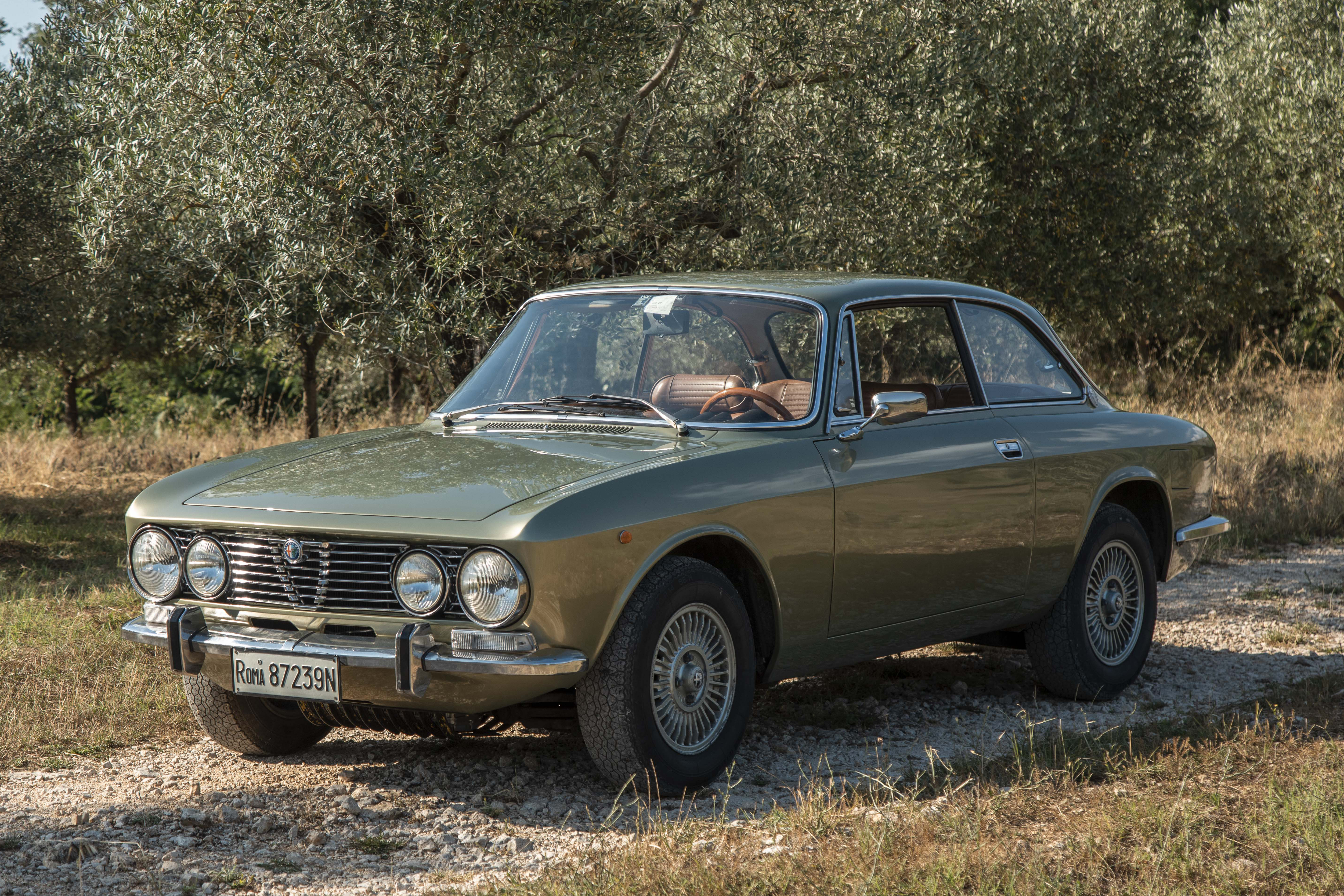 1972 Alfa Romeo 2000 GT Veloce