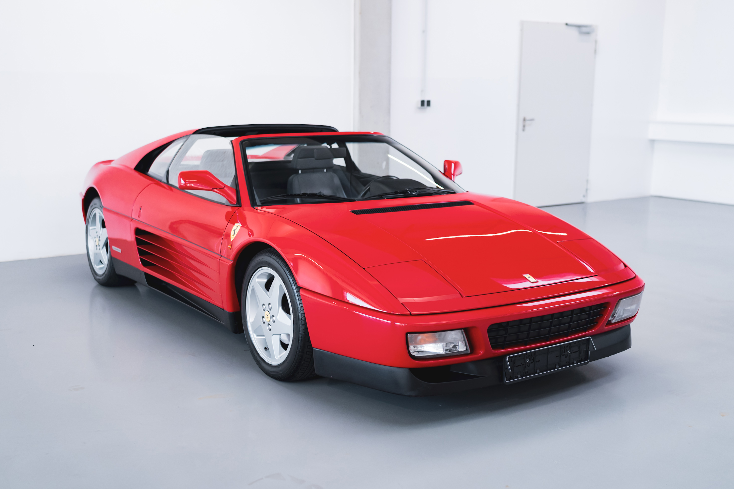 1992 Ferrari 348 TS - 22,585 Km