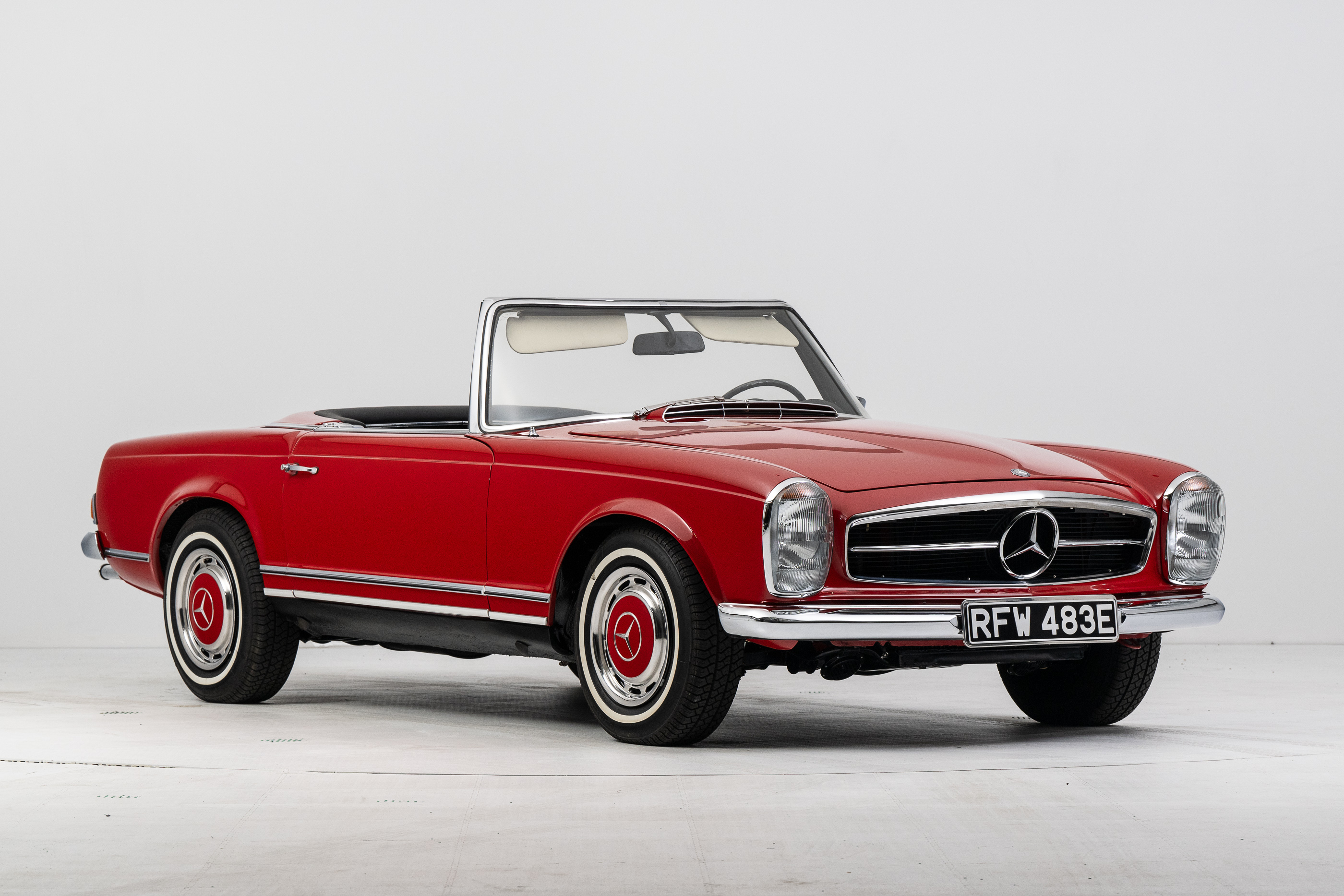 1967 Mercedes-Benz 250 SL Pagoda