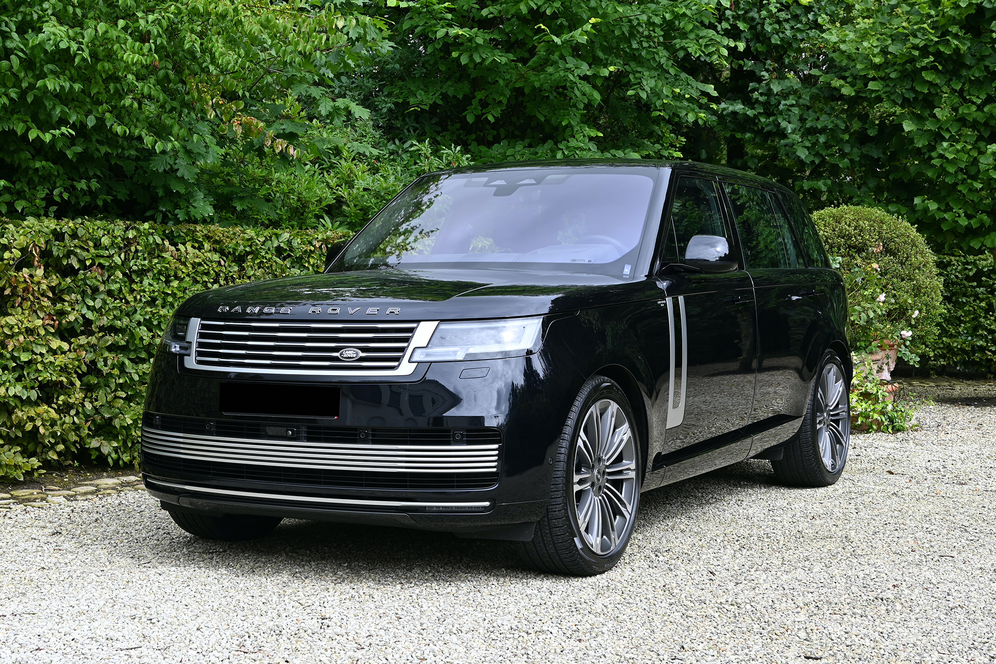 2023 Range Rover P530 SV Autobiography LWB - VAT Q