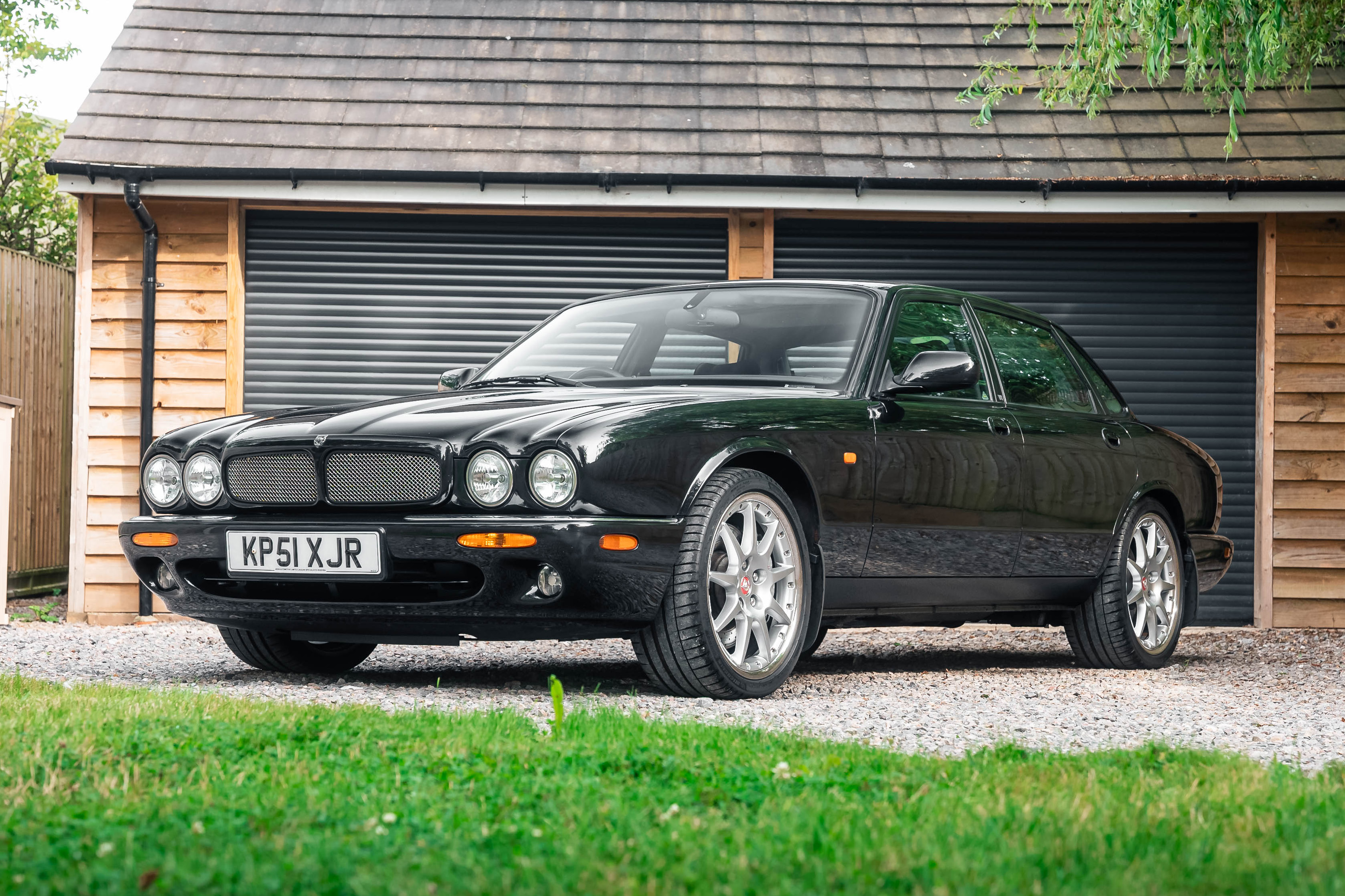 2001 Jaguar XJR 100