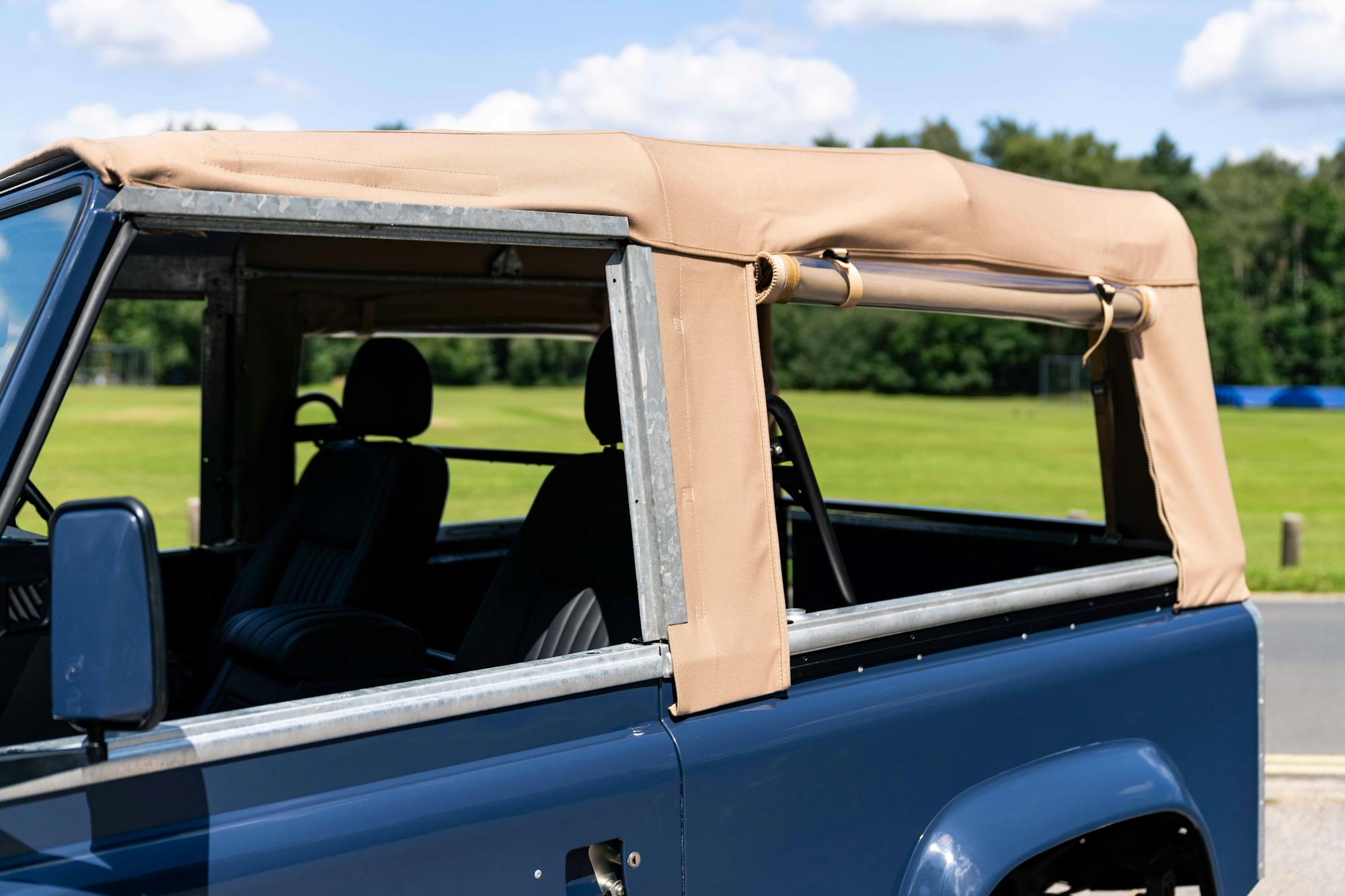 2009 Land Rover Defender 90 Soft Top for sale by auction in Pirbright ...