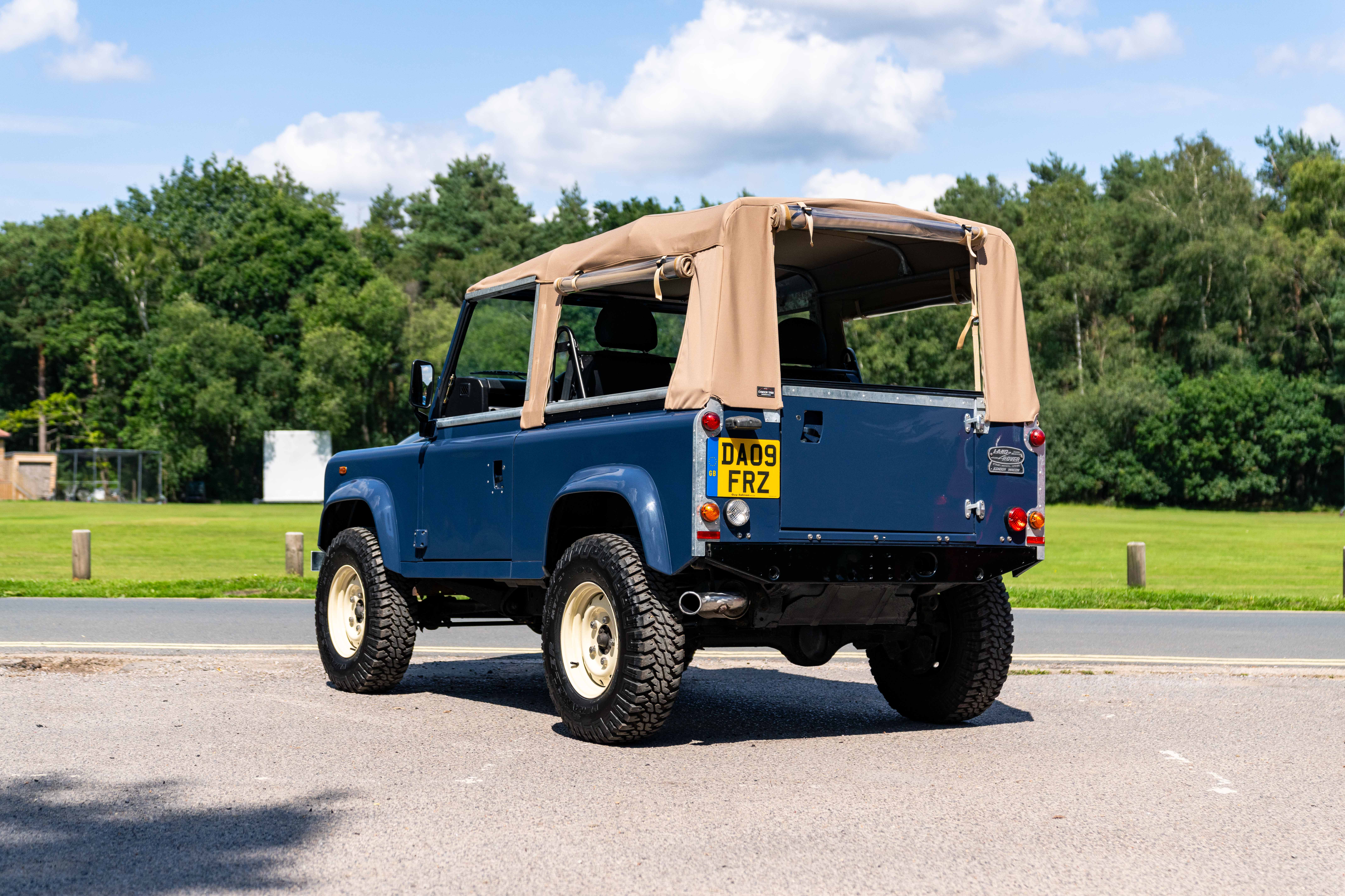 2009 Land Rover Defender 90 Soft Top for sale by auction in Pirbright ...
