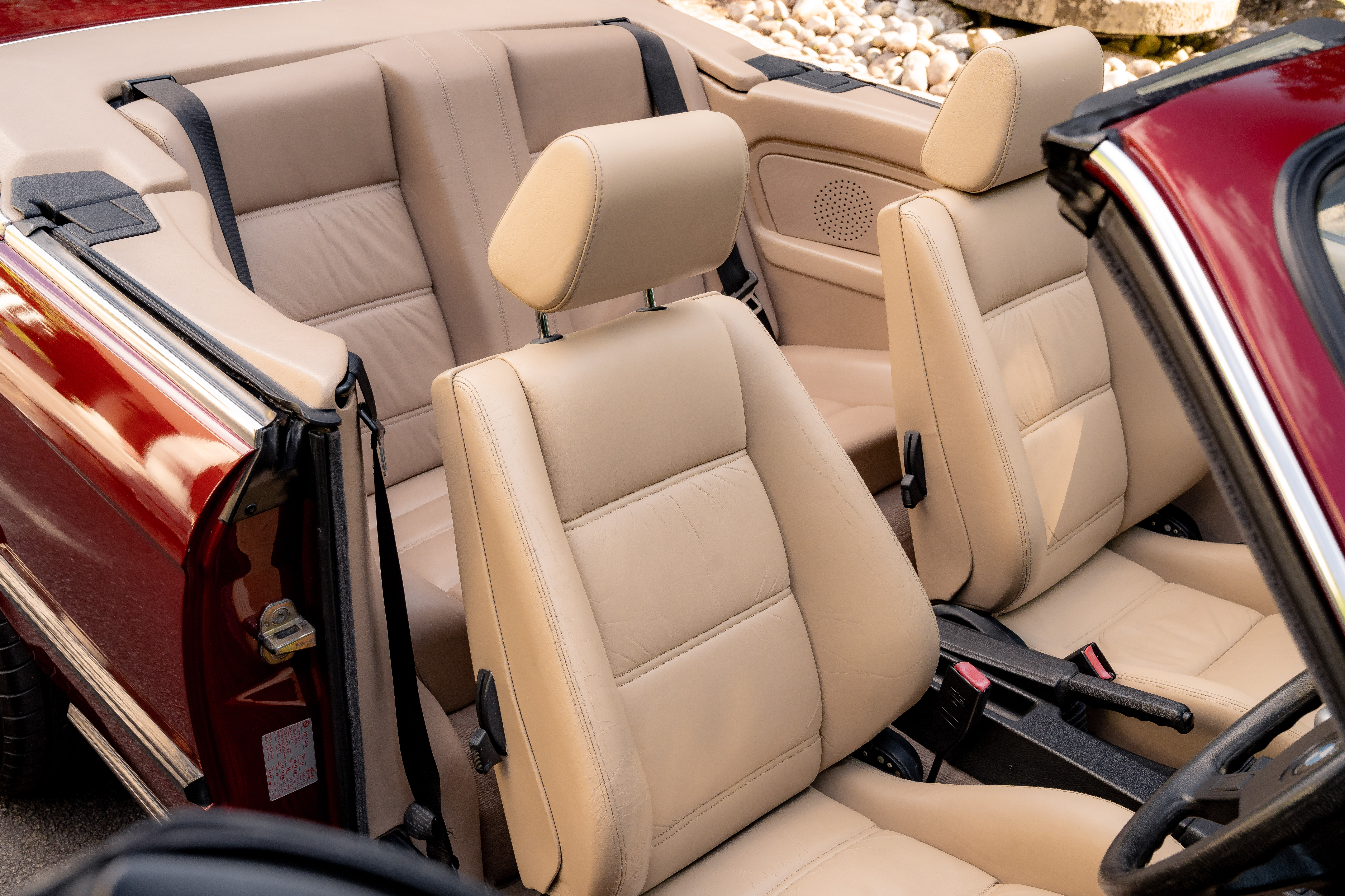 1992 BMW (E30) 318i Cabriolet for sale by auction in Ravenshead,  Nottinghamshire, United Kingdom, image size:1263x842