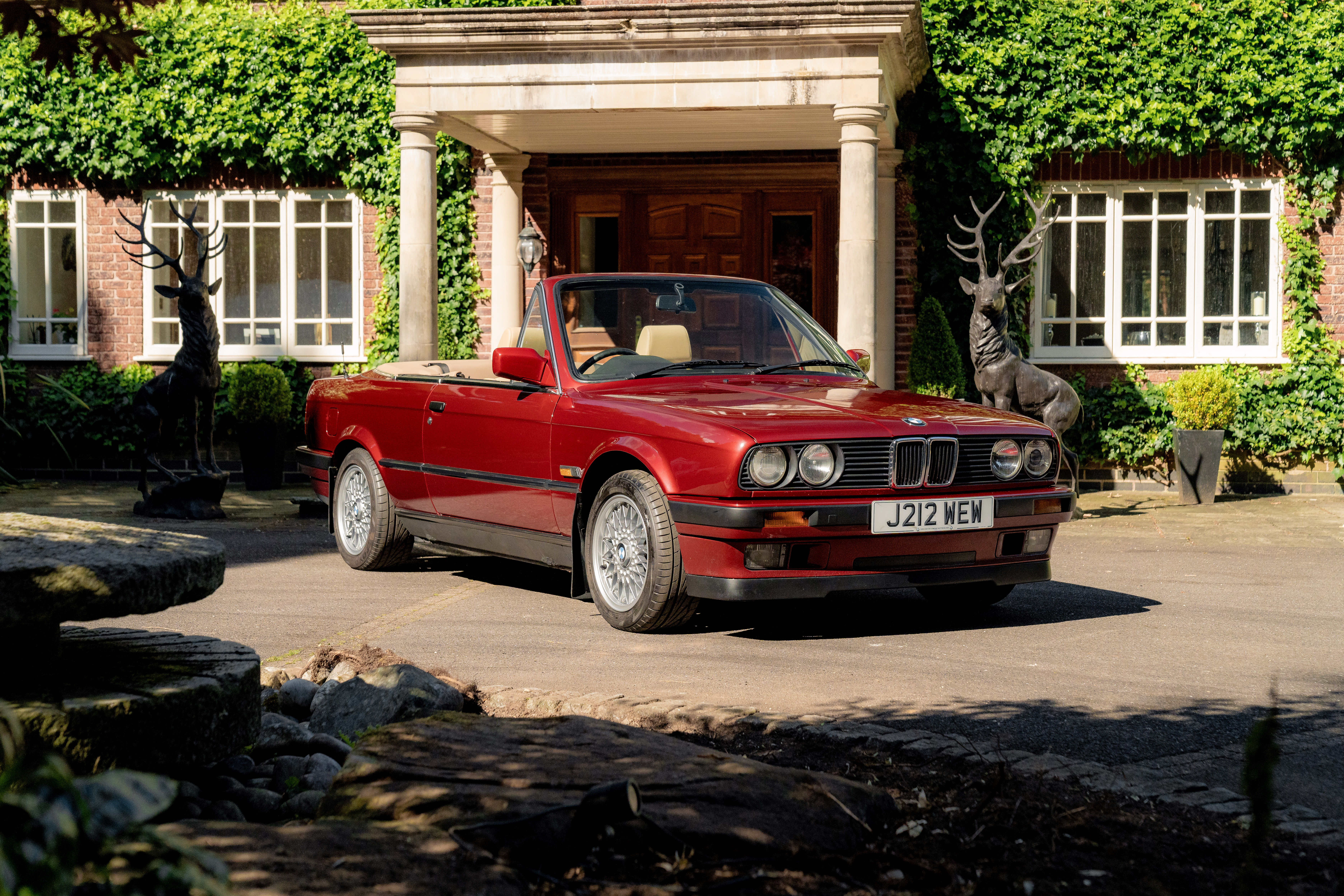 1992 BMW (E30) 318i Cabriolet for sale by auction in Ravenshead,  Nottinghamshire, United Kingdom, image size:1263x842