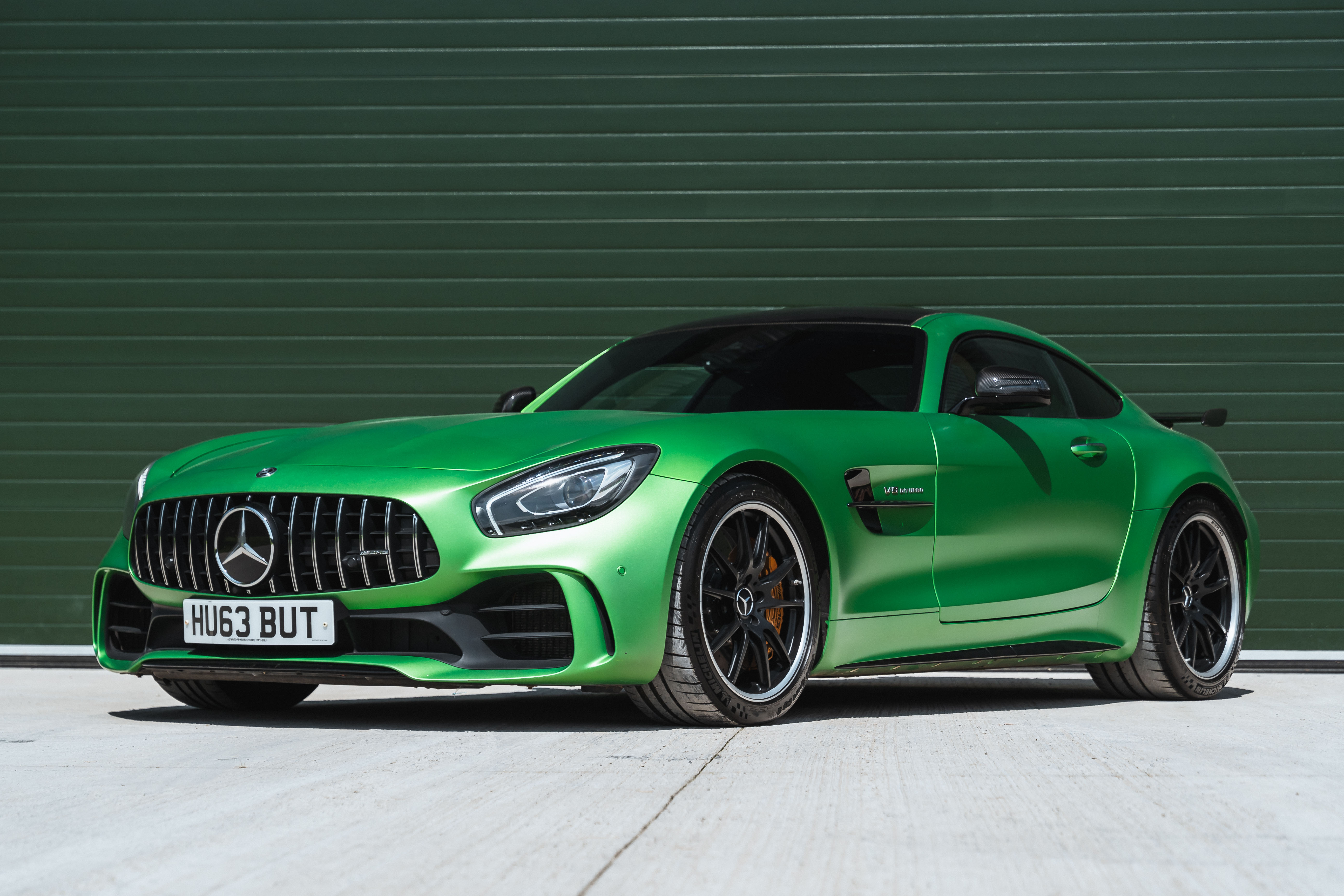 2017 Mercedes-AMG GT R