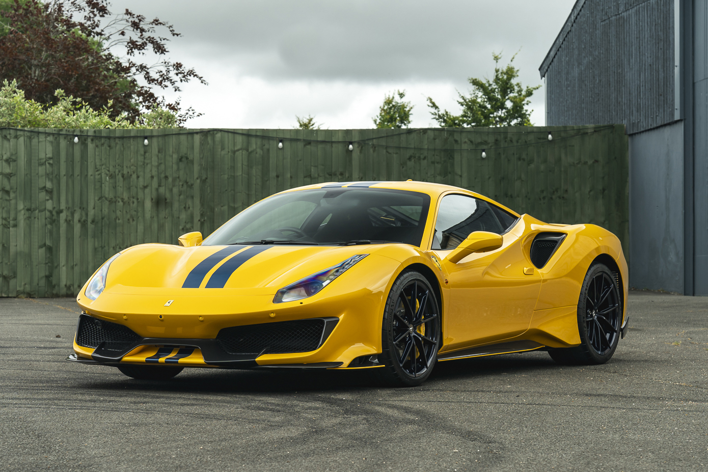 2019 Ferrari 488 Pista - Tailor Made – 826 Miles