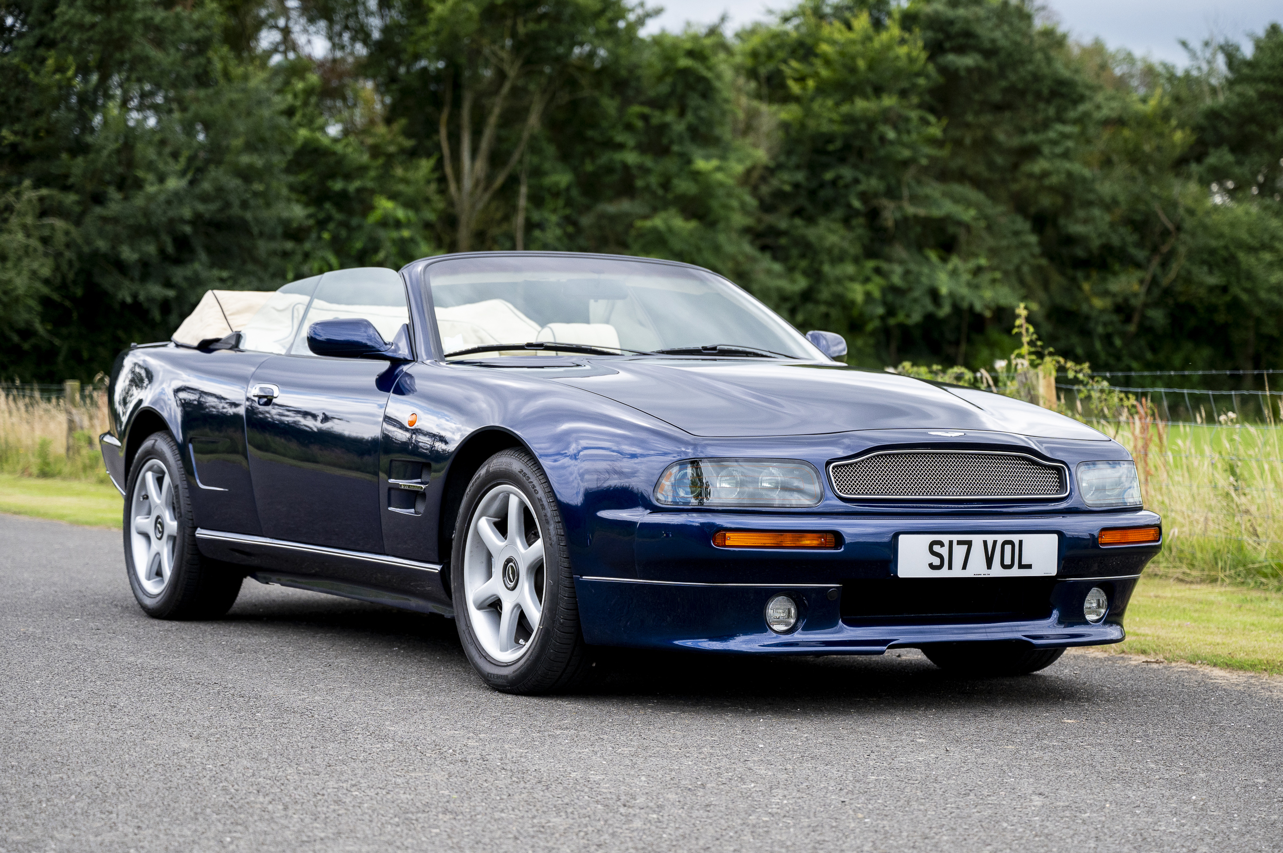 1998 Aston Martin V8 Volante LWB - 13,763 KM - LHD