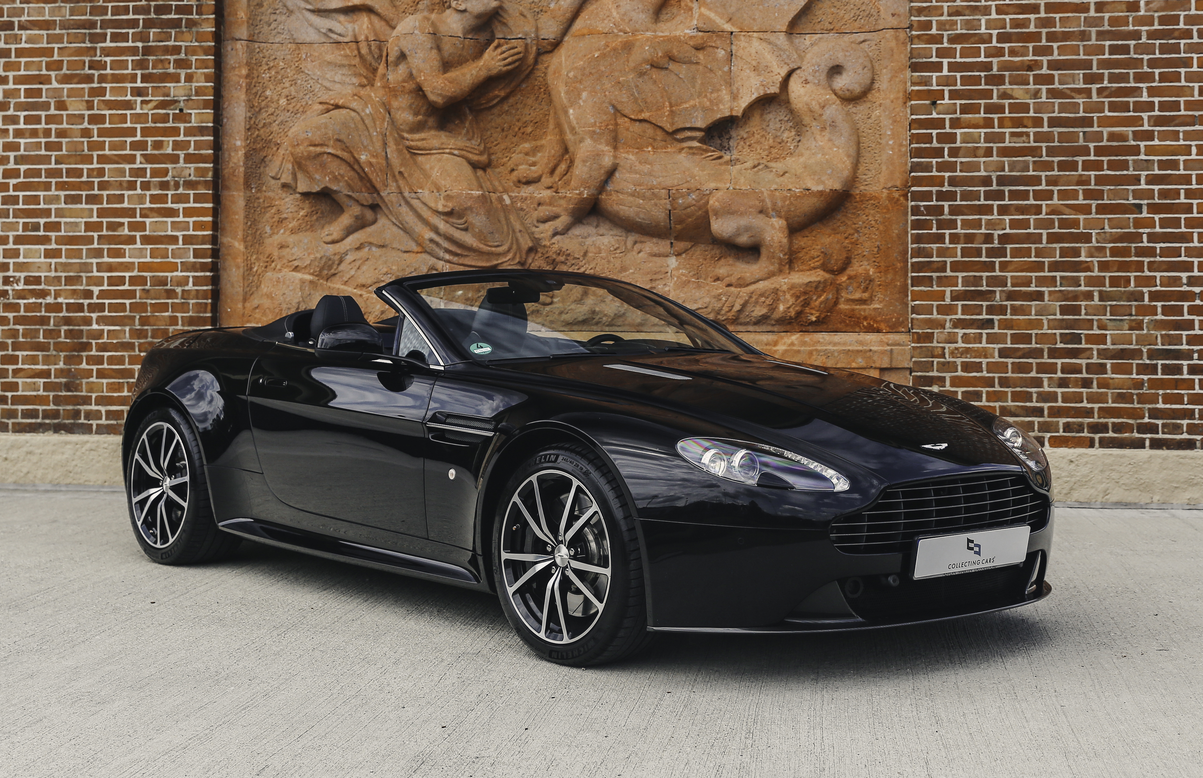 2015 Aston Martin V8 Vantage S Roadster - SP10