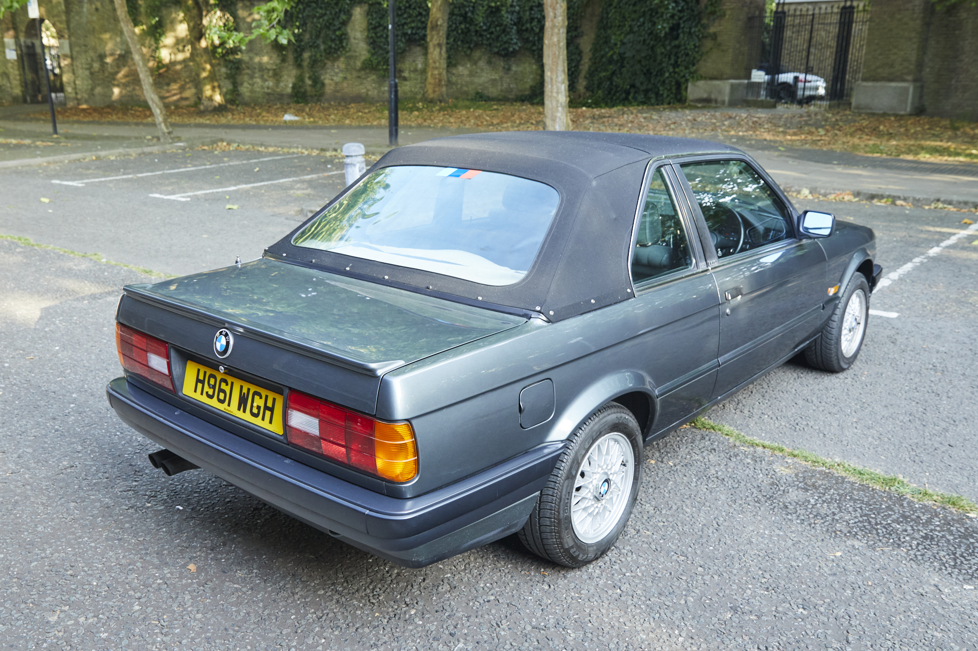 1990 BMW (E30) 325i 'Baur' Convertible for sale by auction in London ...