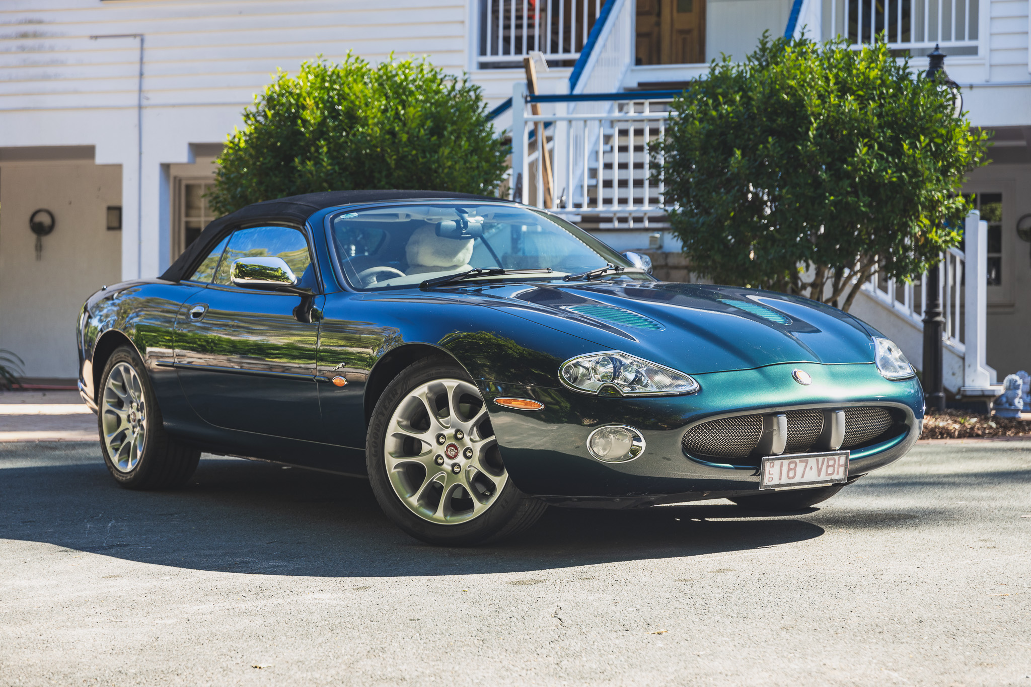 2001 Jaguar XKR 4.2 Convertible