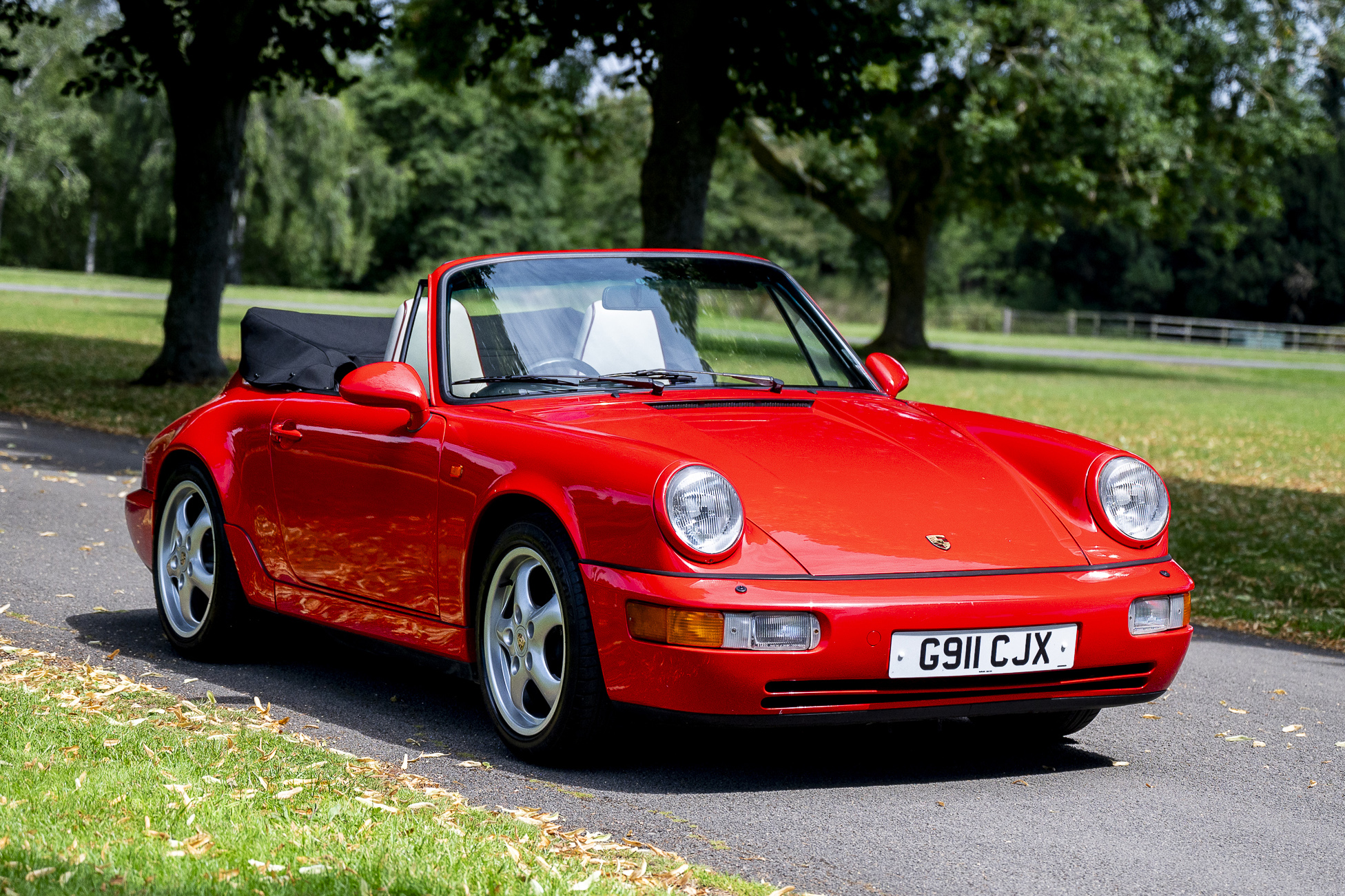 1990 Porsche 911 (964) Carrera 2 Cabriolet